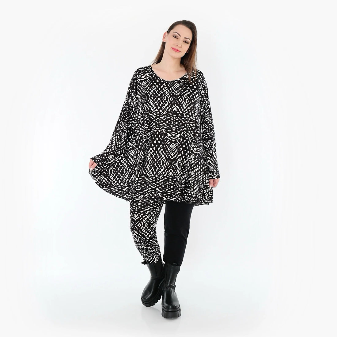  AKH Fashion Shirt in Glocken-Form, aus Viskose, 1560.01892, Schwarz/Weiß, Abstrakt, Schick