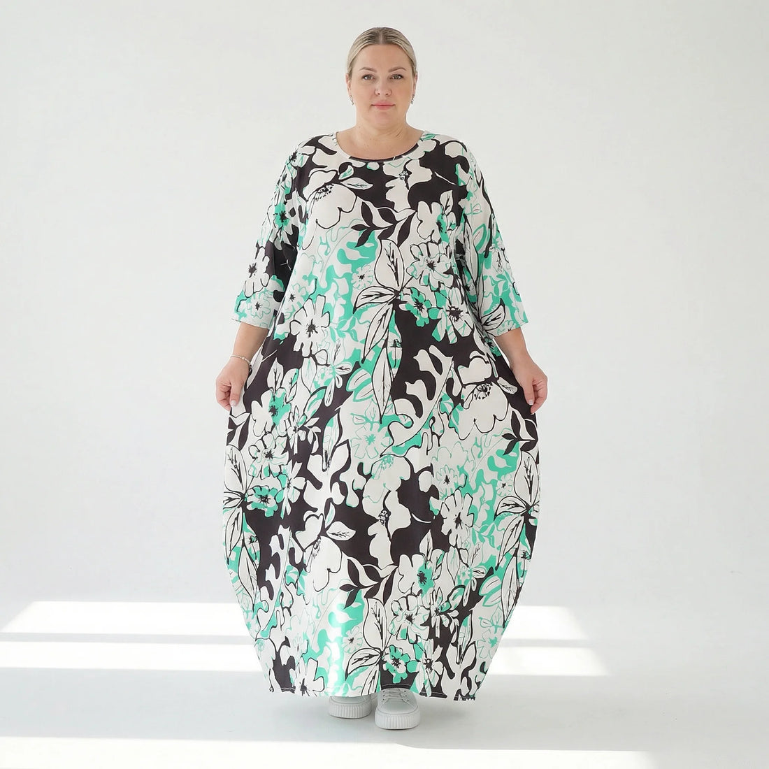  Ballonkleid von AKH Fashion aus Viskose, 1574.01926, Weiß/Schwarz/Grün, Blumen, Schick