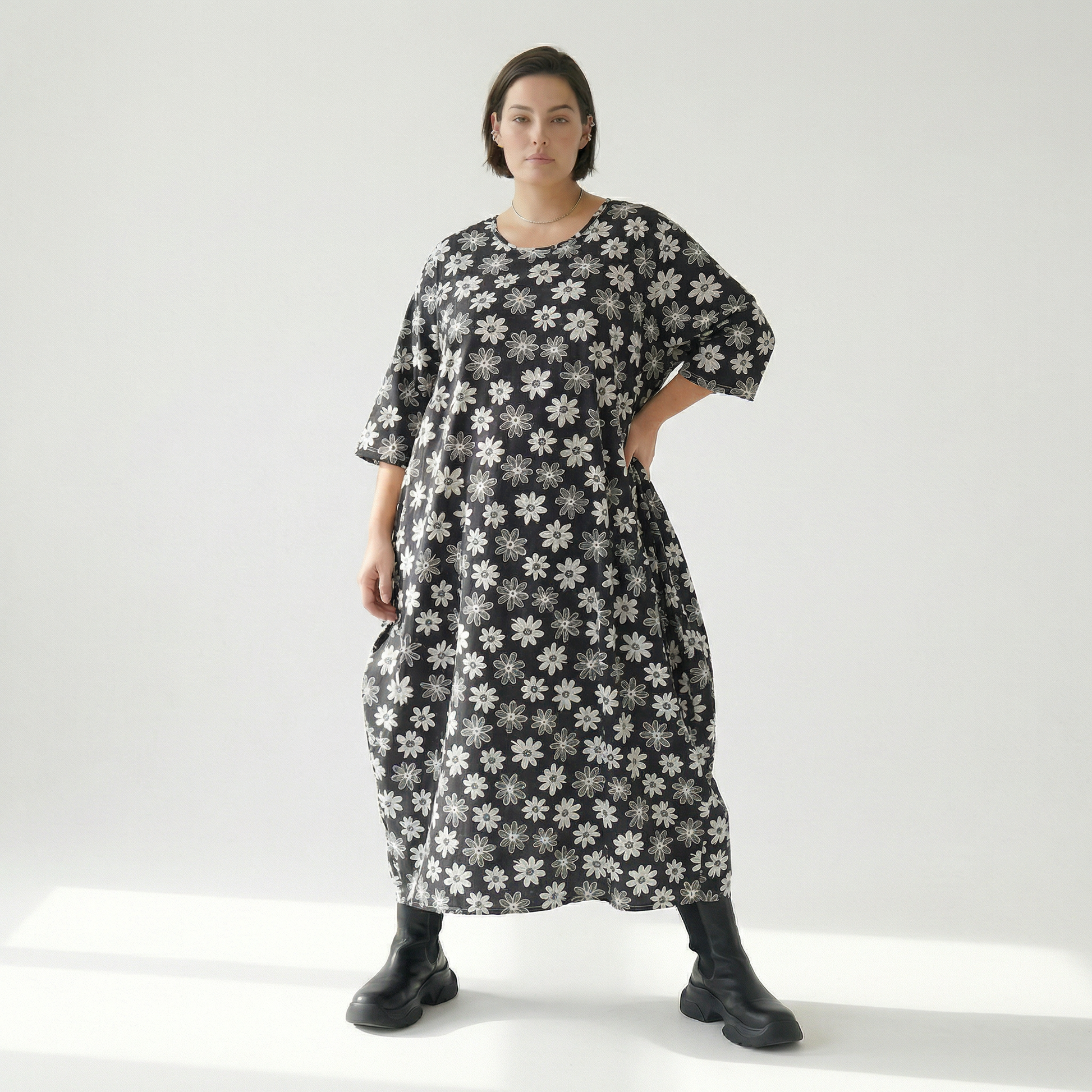 Ballonkleid von AKH Fashion aus Viskose, 1575.01926, Schwarz/Weiß, Blumen, Ausgefallen