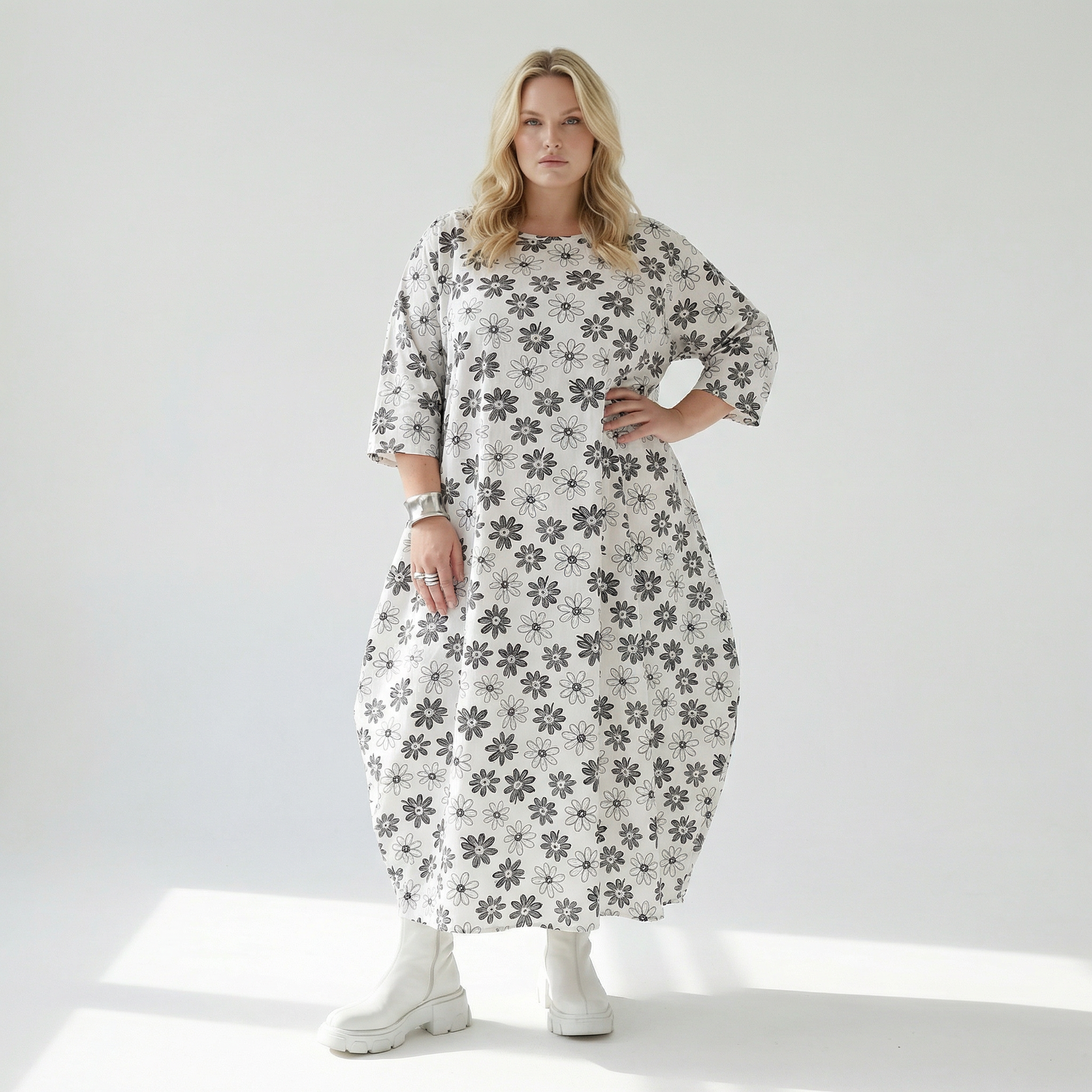 Ballonkleid von AKH Fashion aus Viskose, 1575.01926, Weiß/Schwarz, Blumen, Ausgefallen