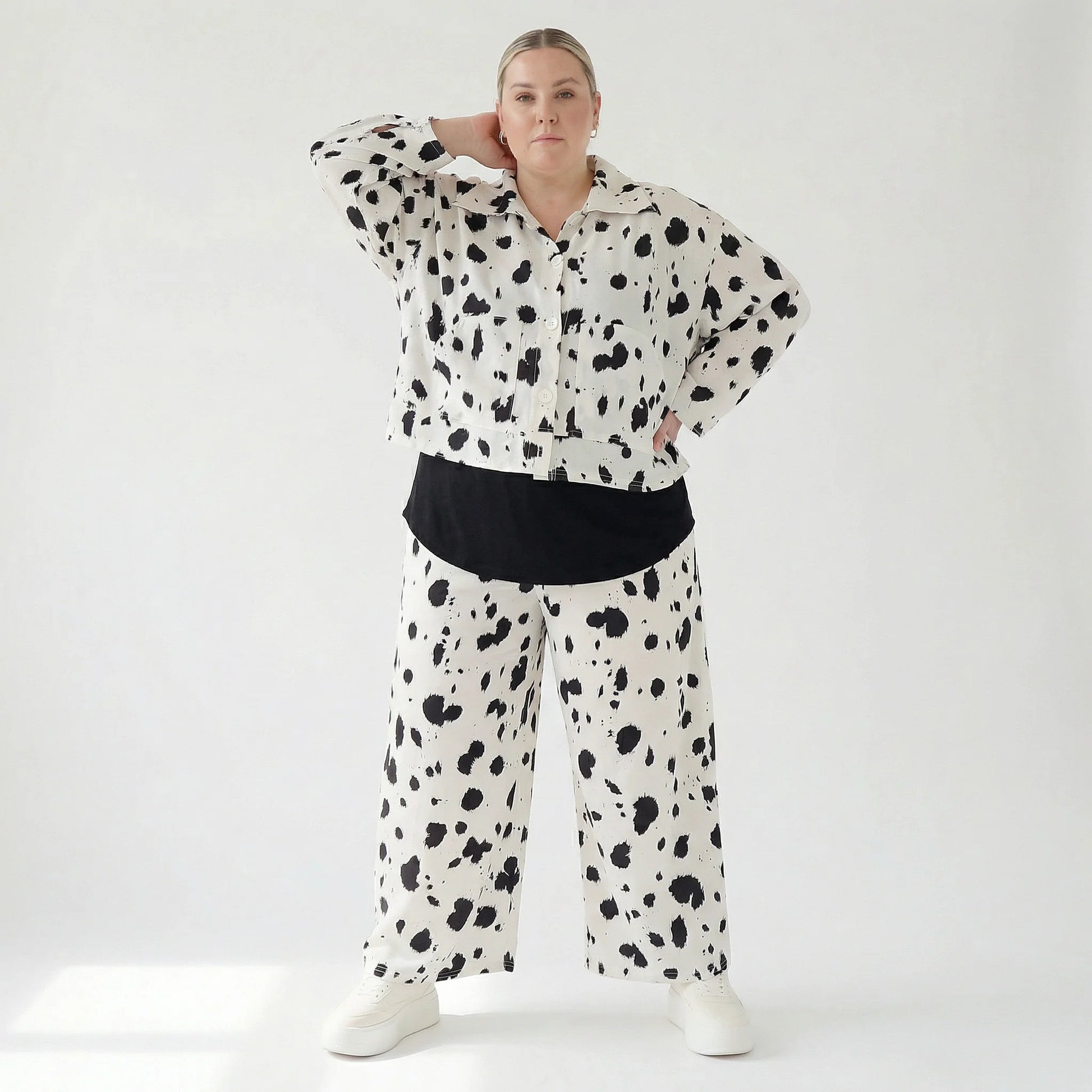 AKH Fashion Jacke in gerundeter Form, aus Viskose, 1579.06910, Weiß/Schwarz, Kleckse