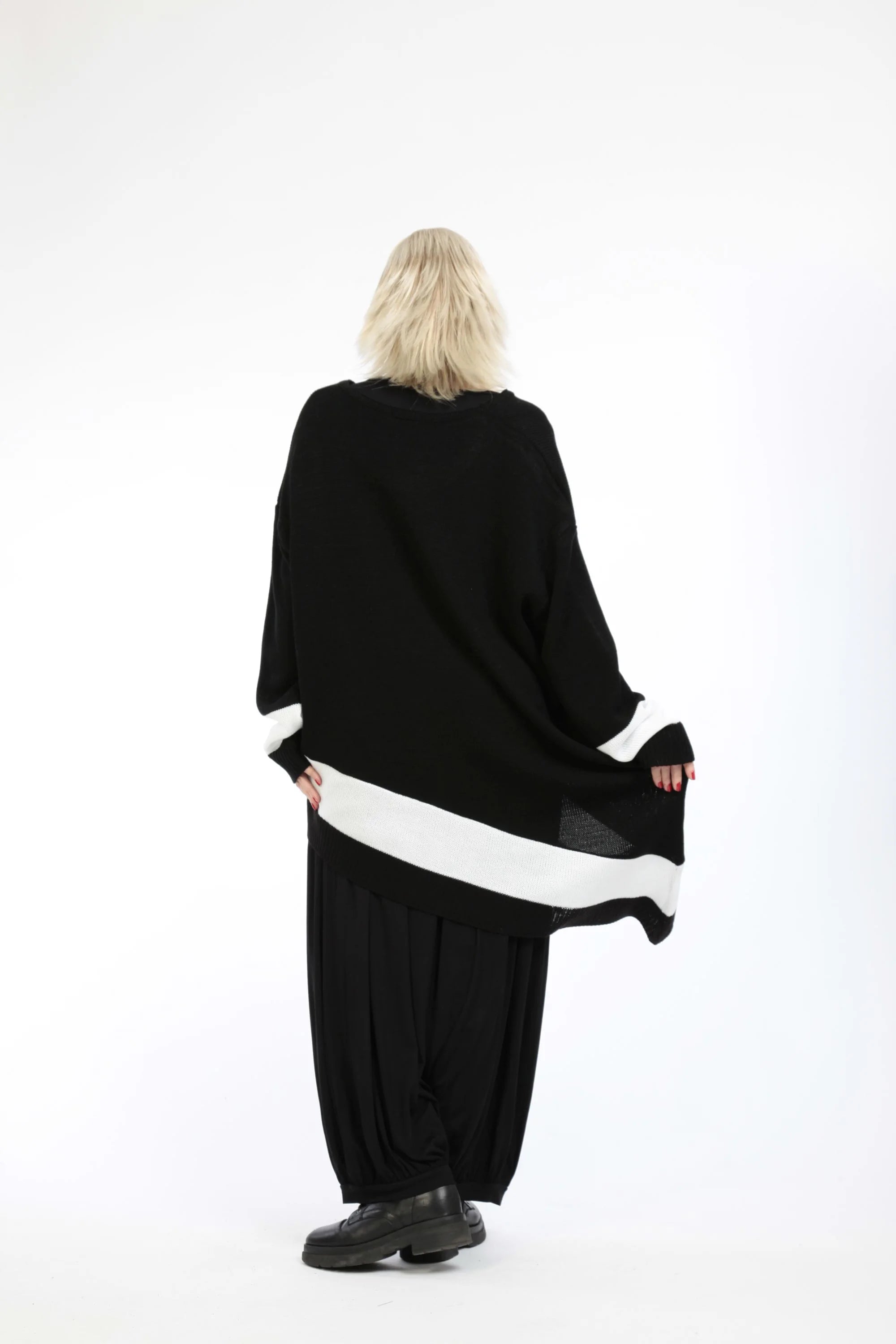  AKH Fashion Bigshirt in asymmetrischer Form, aus Baumwolle, 1204.02331, Schwarz-Weiß, Schick
