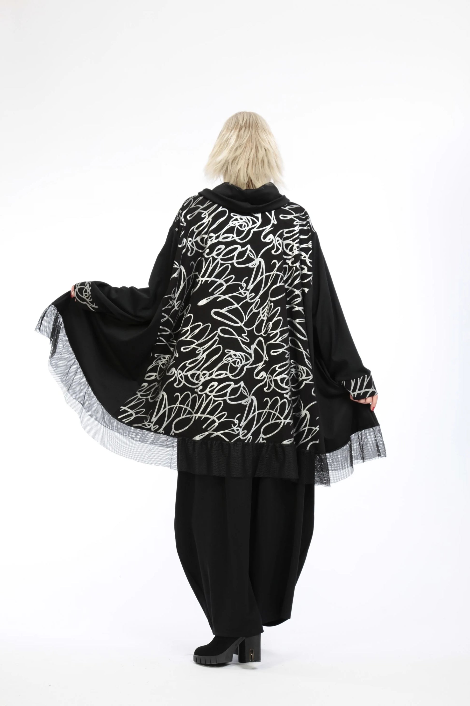  Bigshirt von AKH Fashion aus Viskose in Glocken-Form, 1212.09953, Schwarz-Silber-Netz