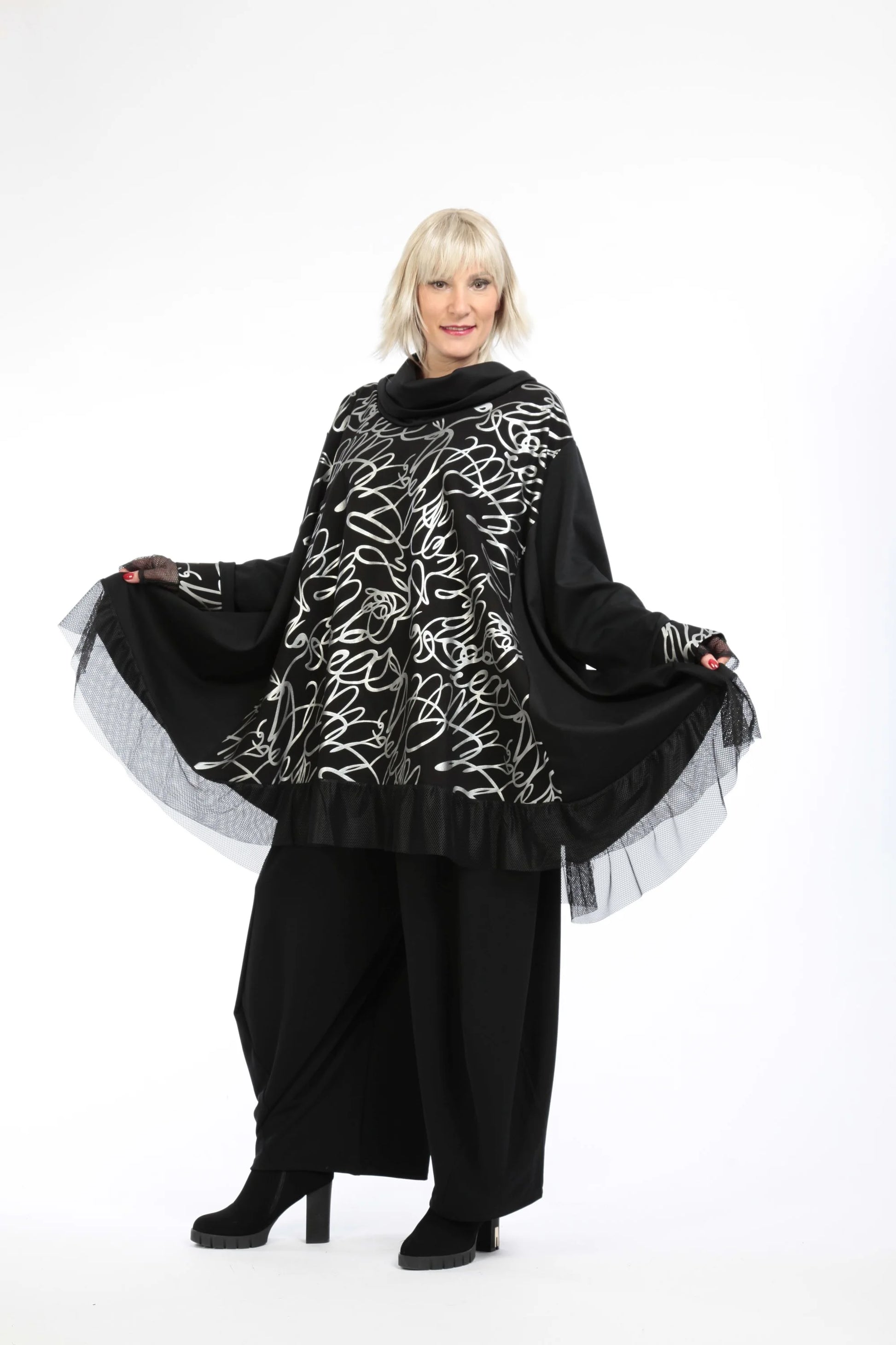  Bigshirt von AKH Fashion aus Viskose in Glocken-Form, 1212.09953, Schwarz-Silber-Netz