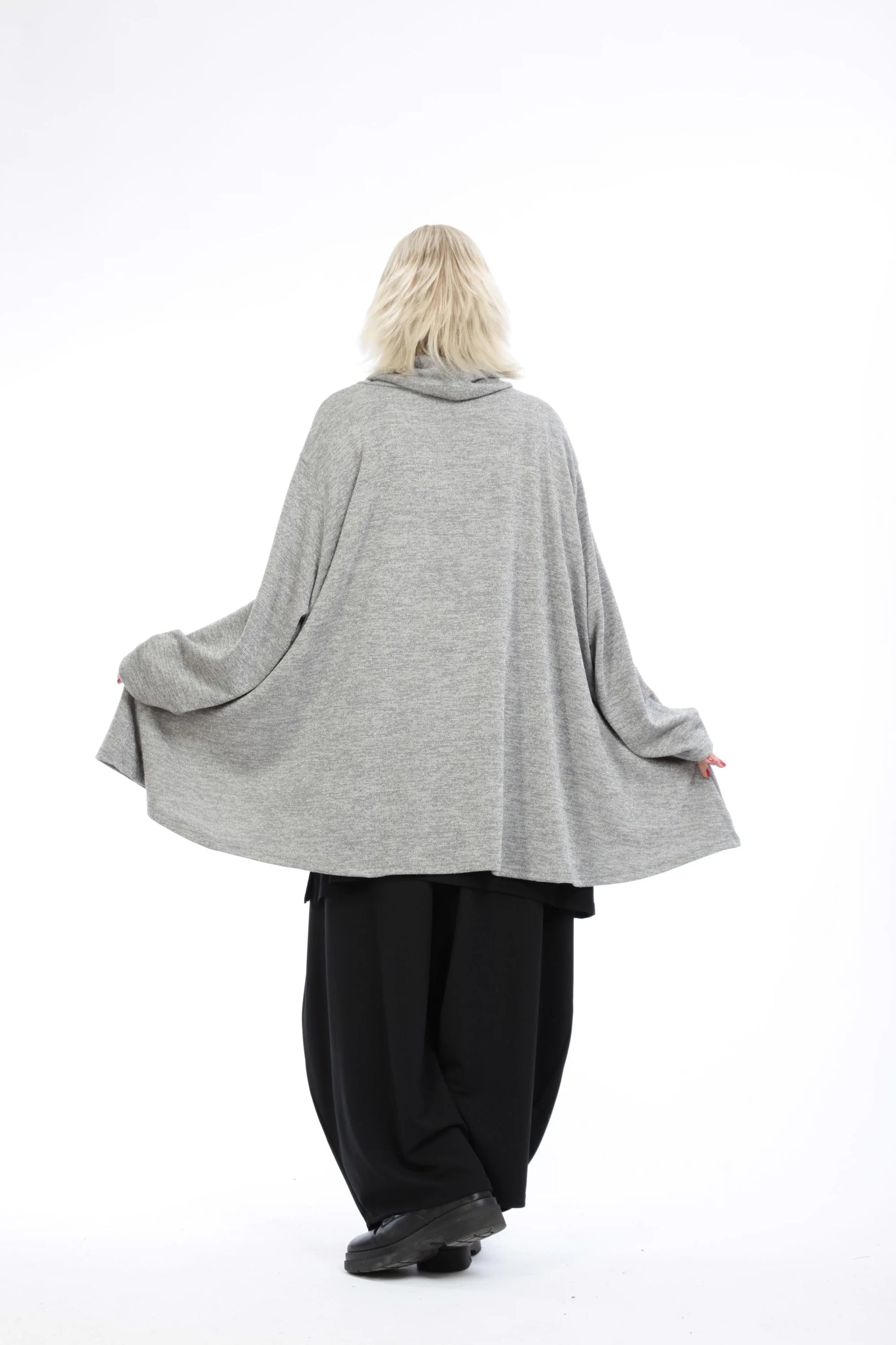  Elegantes A-Form Big Shirt in Glanzsilber mit Rollkragen für stimmungsvolle Lagenlooks