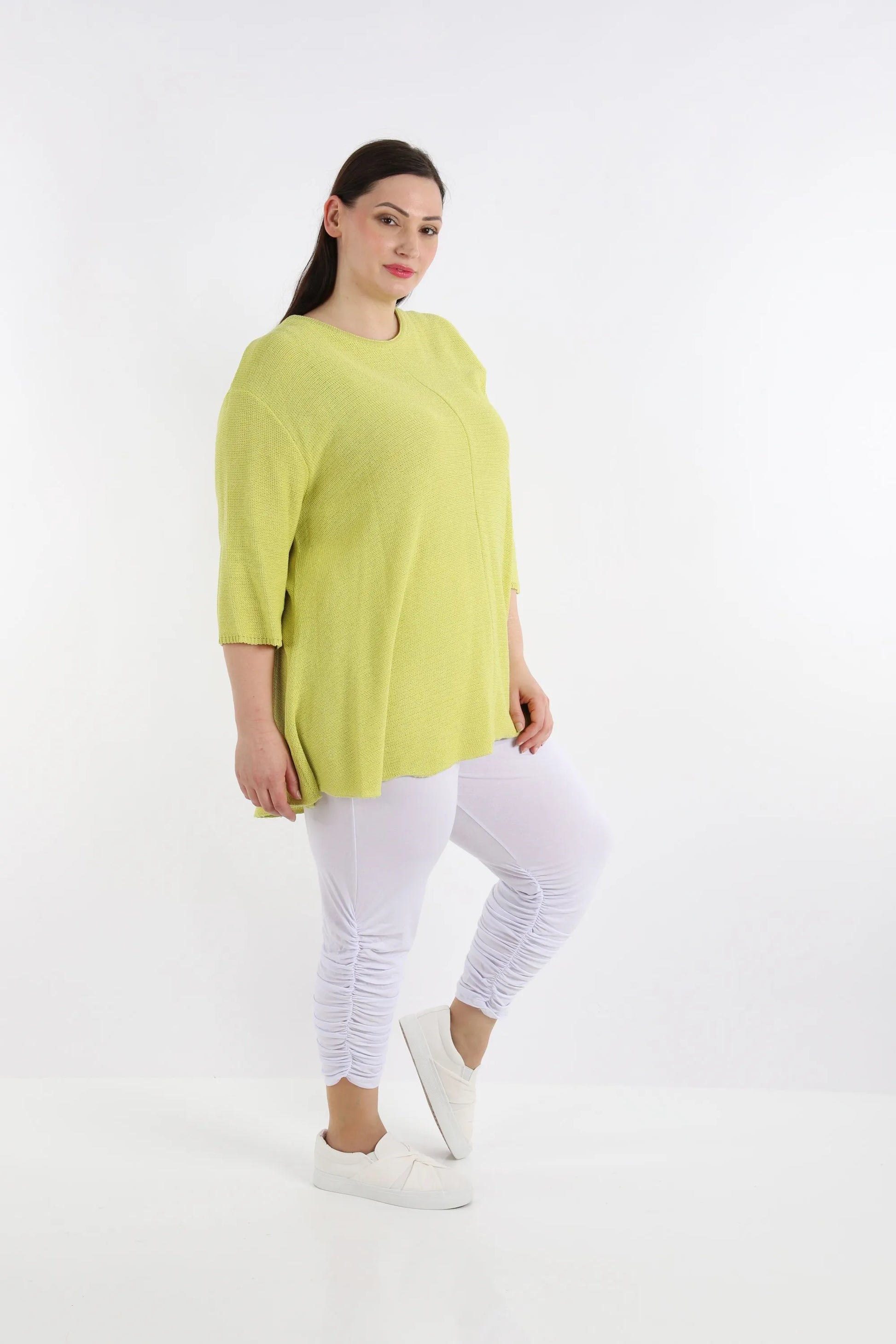  Glocken-Form Shirt in frischem Limettenton aus leichtem, luftigem Baumwollstrick für Plus Size