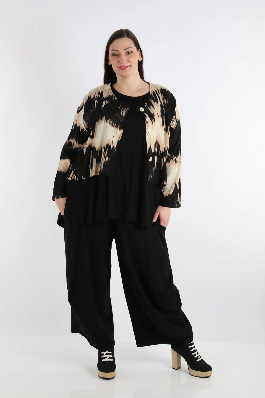  AKH Fashion Jacke in gerundeter Form, aus Rayon, 1258.00130, Schwarz-Beige, Batik, Schick