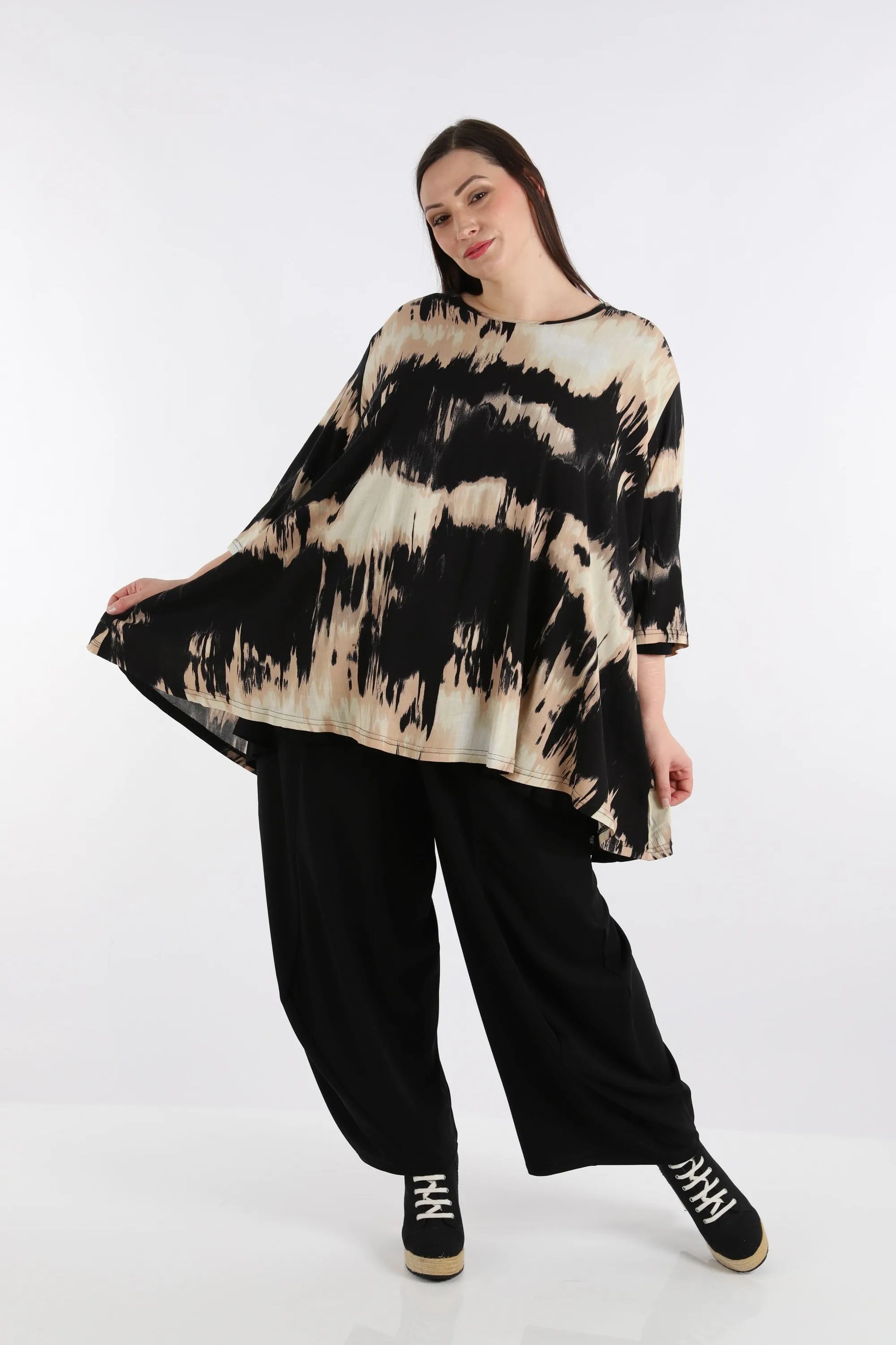  A-Form Bigshirt von AKH Fashion aus Rayon, 1258.00593, Schwarz-Beige, Batik, Schick, Modern
