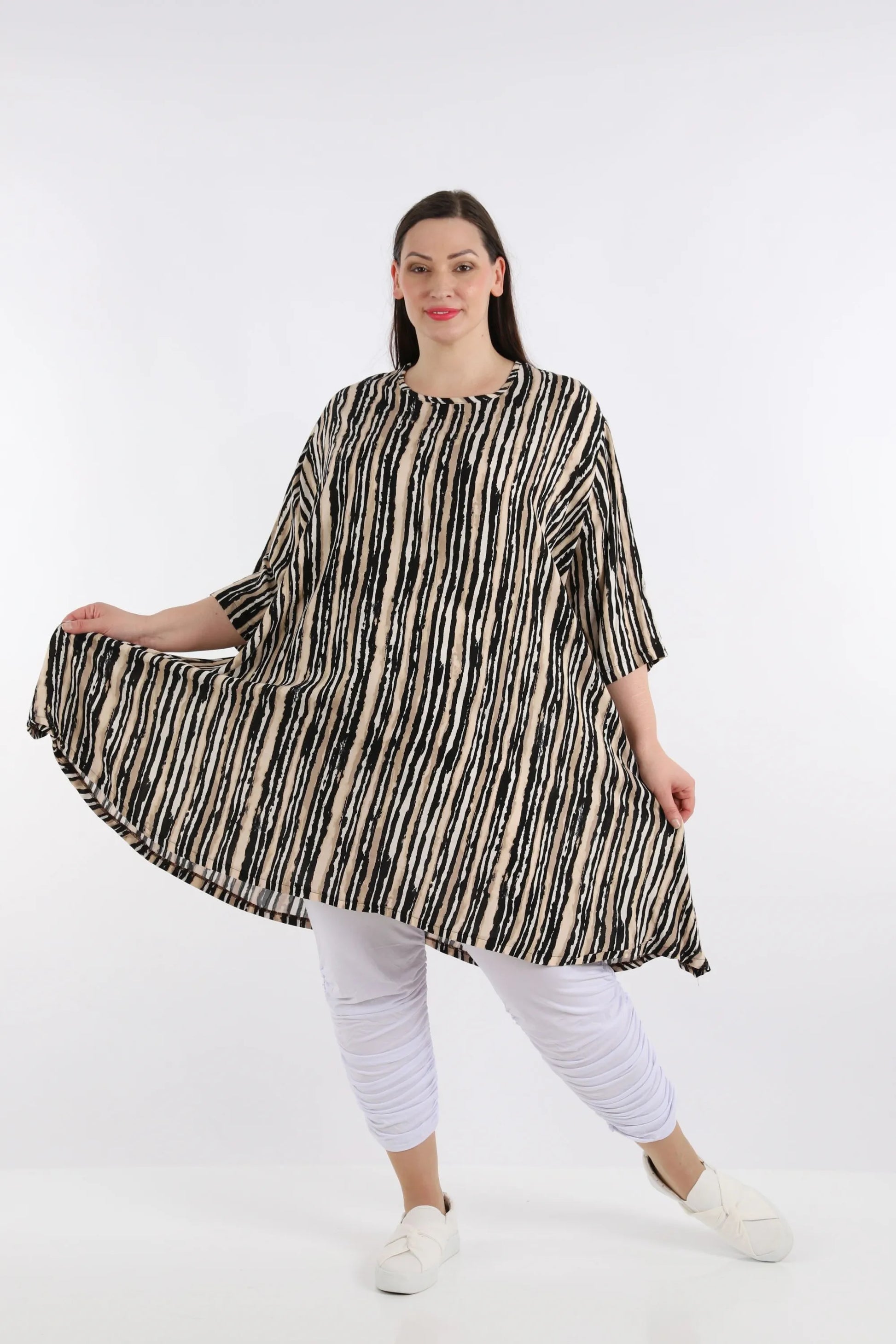  A-Form Bigshirt von AKH Fashion aus Viskose, 1281.02667, Beige-Schwarz-Weiß, Schick, Modern