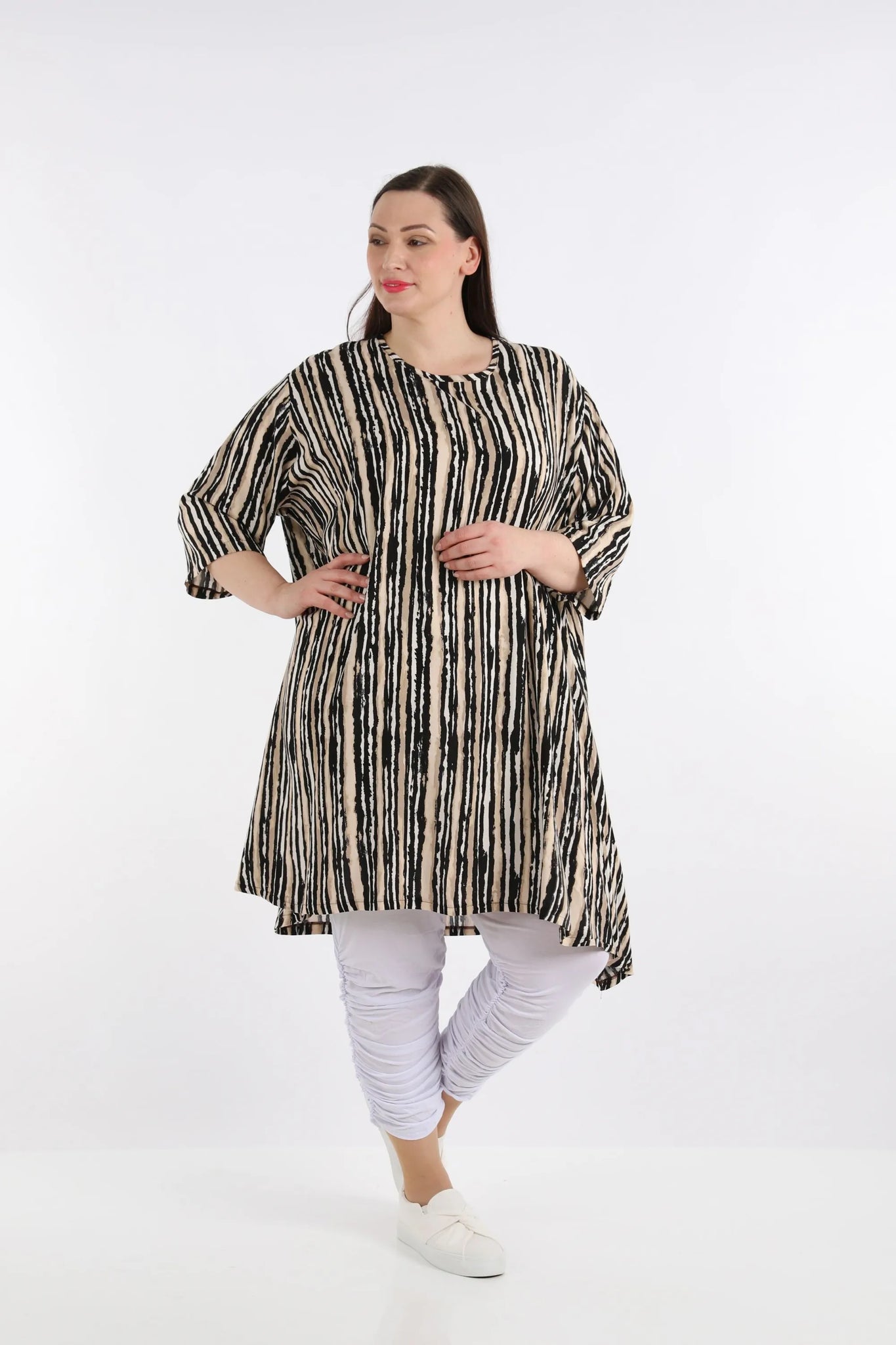  A-Form Bigshirt von AKH Fashion aus Viskose, 1281.02667, Beige-Schwarz-Weiß, Schick, Modern