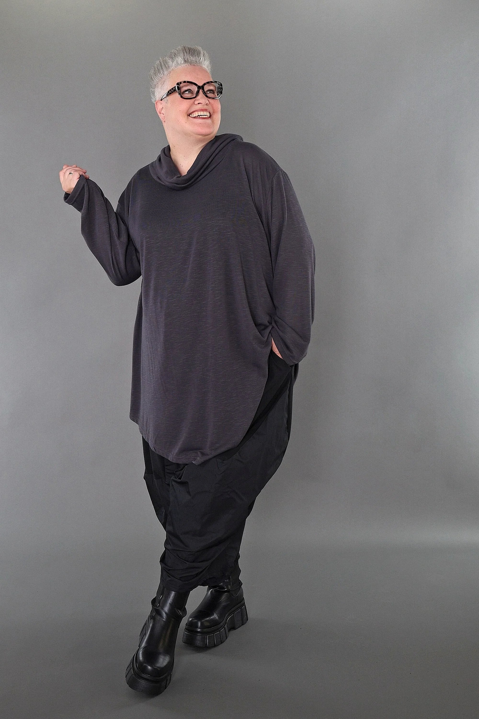  A-Form Bigshirt von AKH Premium aus Viskose, P1008.0516, Dunkelgrau, Ausgefallen, Zeitlos