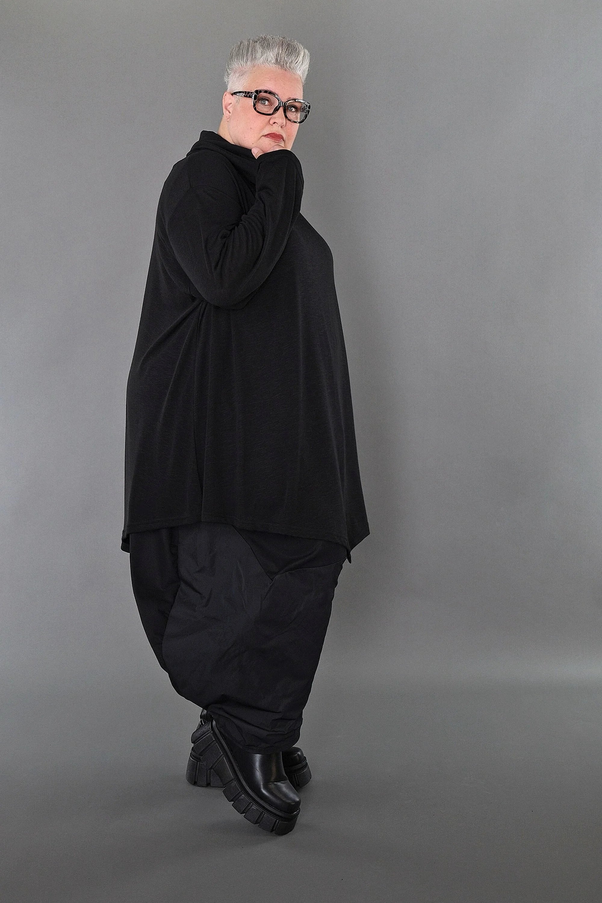  A-Form Bigshirt von AKH Premium aus Viskose, P1008.0516, Schwarz, Ausgefallen, Zeitlos