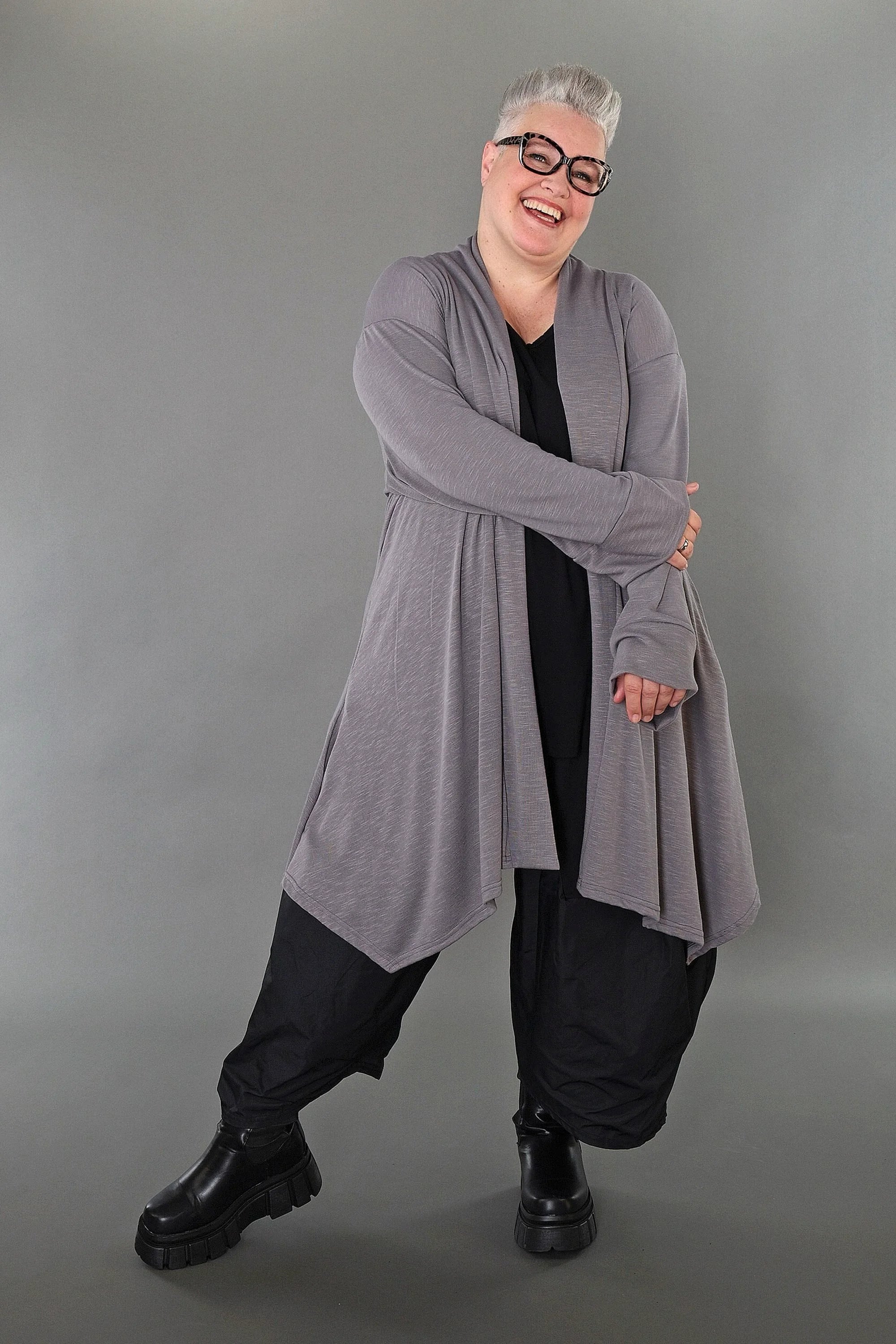  A-Form Cardigan von AKH Premium aus Viskose, P1008.7041, Hellgrau, Ausgefallen, Zeitlos