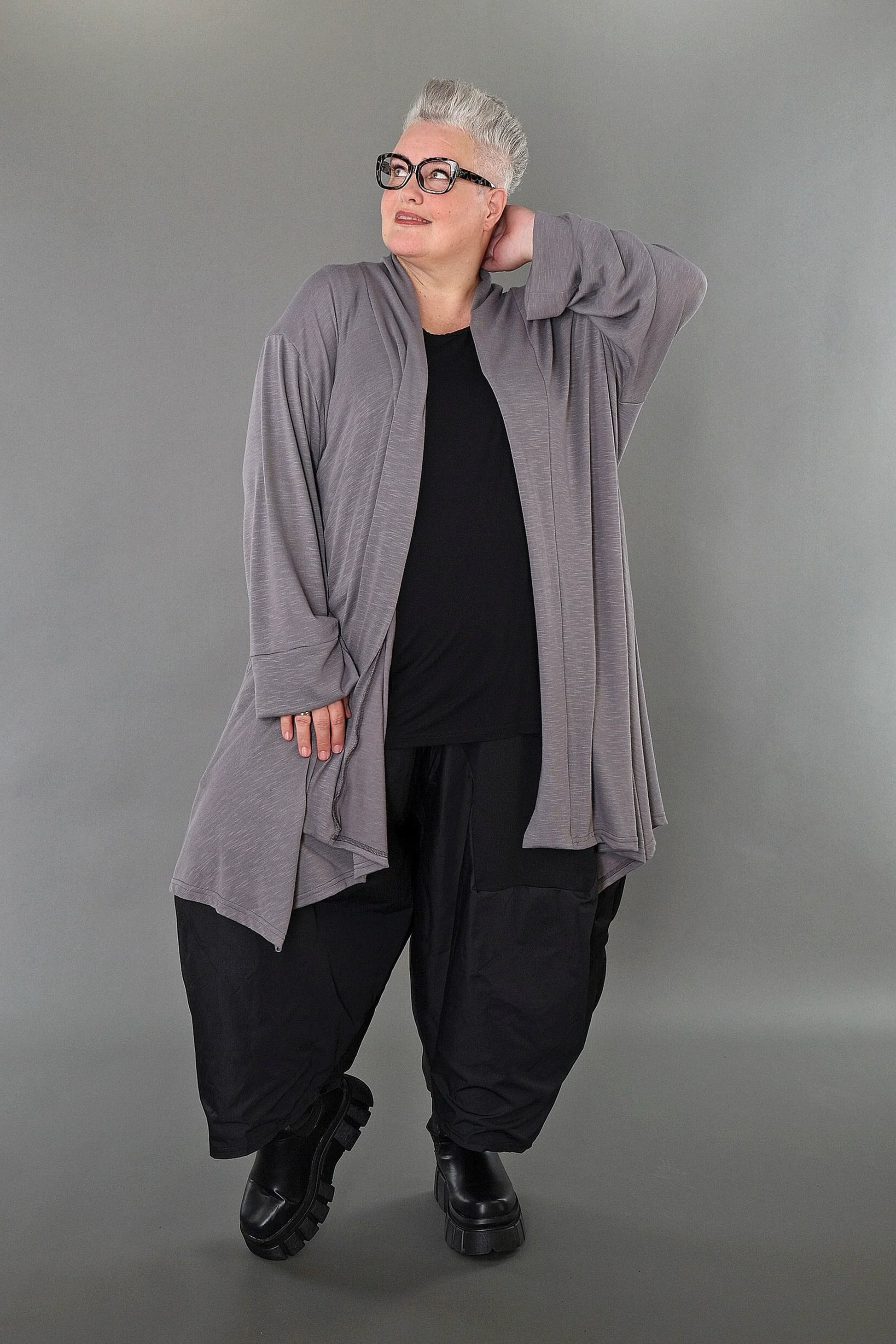  A-Form Cardigan von AKH Premium aus Viskose, P1008.7041, Hellgrau, Ausgefallen, Zeitlos
