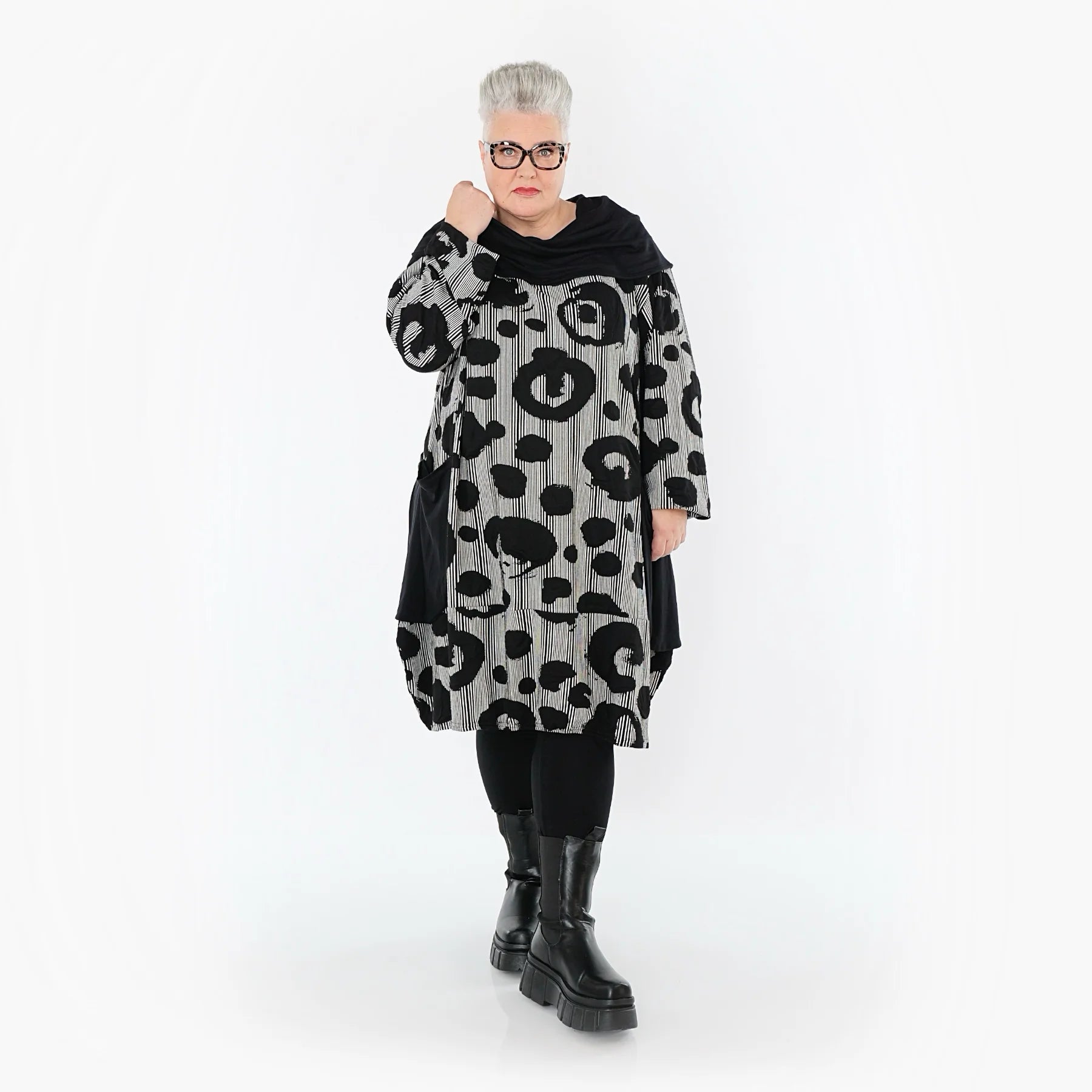  Ballonkleid von AKH Premium aus Viskose, P1013.7139, Schwarz/Weiß, Streifen, Ausgefallen