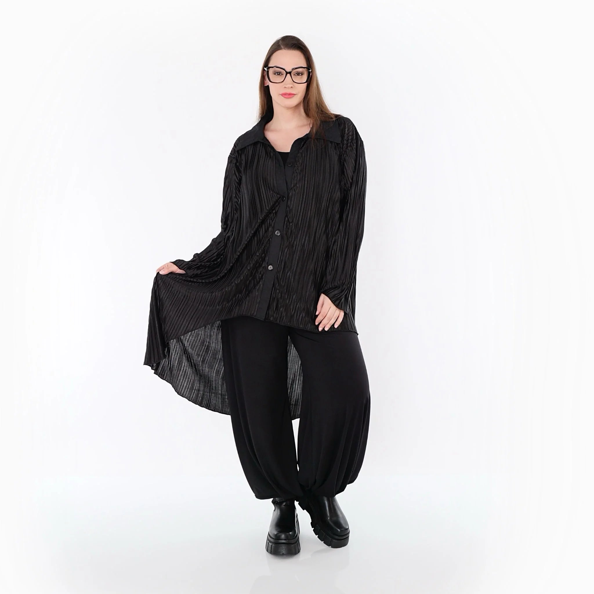  AKH Premium Bluse in Vokuhila-Form, aus Polyester, P1017.7149, Schwarz, Streifen, Schick