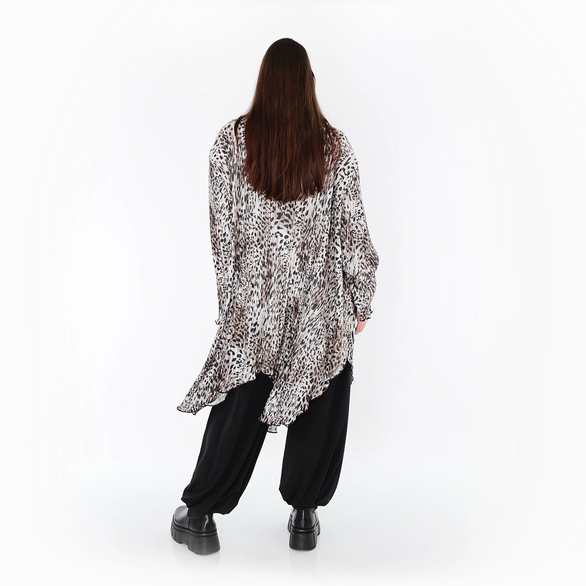  Zipfel Bluse von AKH Premium aus Polyester, P1018.7150, Ecru/Braun/Schwarz, Leopard