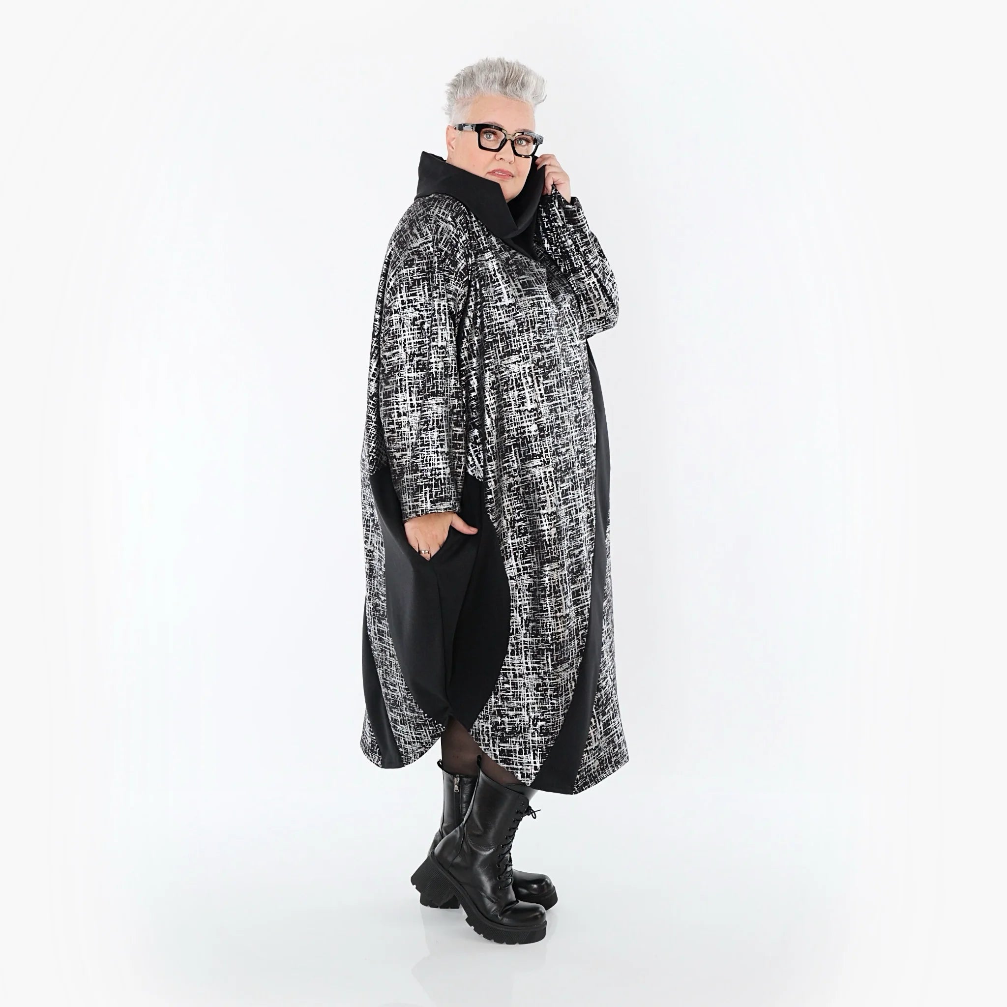  Ballonkleid von AKH Premium aus Viskose, P107158, Schwarz/Silber, Pinselstrich, Schick