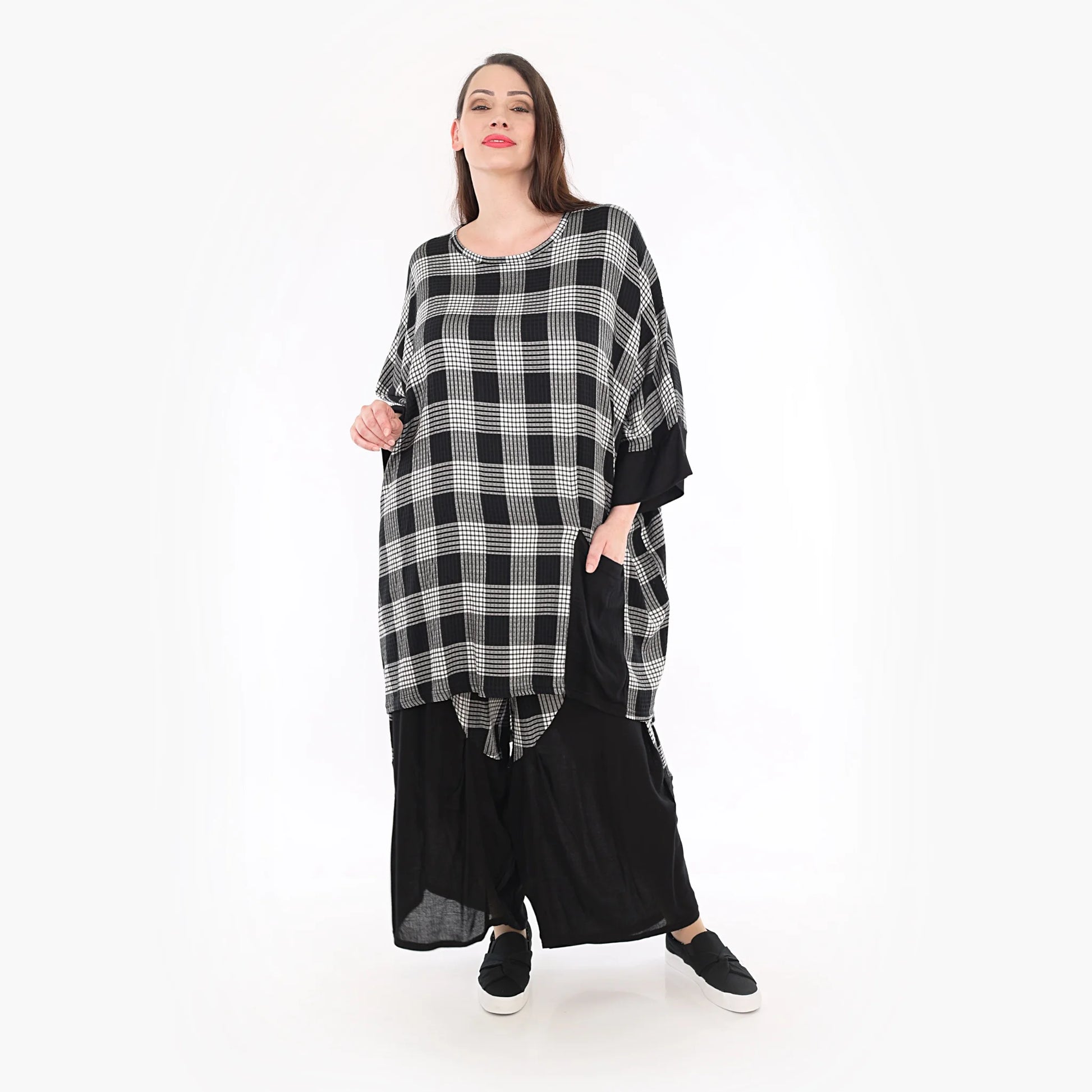  Bigshirt von AKH Fashion aus Viskose in kastiger Form, 1269.06925, Grau-Weiß-Schwarz, Schick