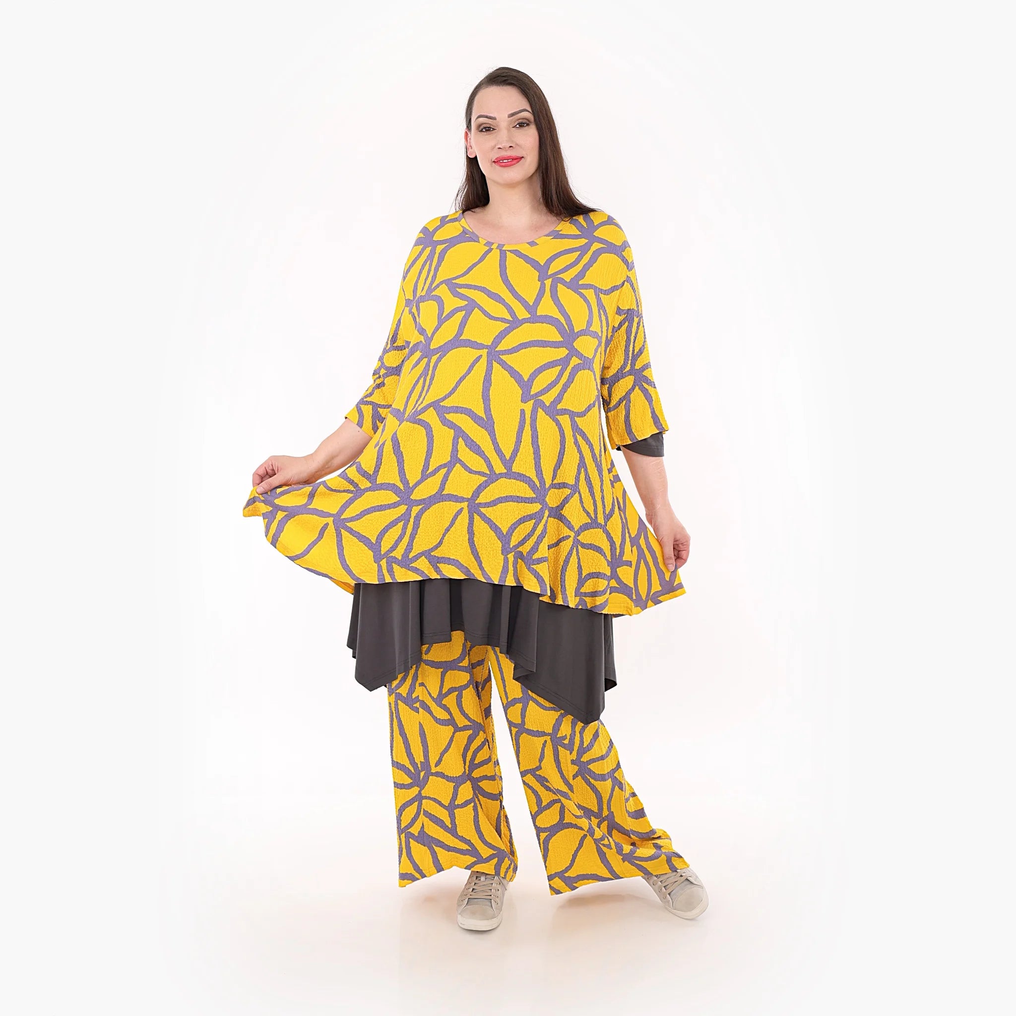  AKH Fashion Shirt in Glocken-Form, aus Viskose, 1317.01892, Gelb-Fliedergrau, Grafik
