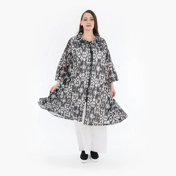  A-Form Jacke in Schwarz-Weiß Batik mit 7/8-Ärmeln für luftigen Lagenlook im Sommer