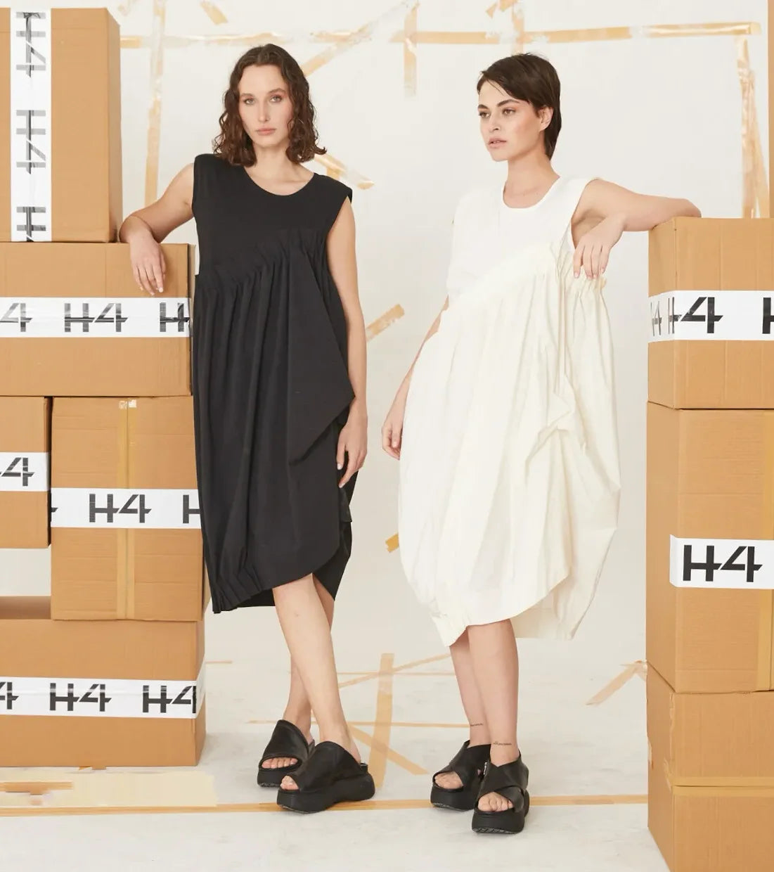  Ballonkleid von H4 Fashion aus Baumwolle, 2073, Schwarz, Schick, Modern, Exklusiv, Asymmetrisch