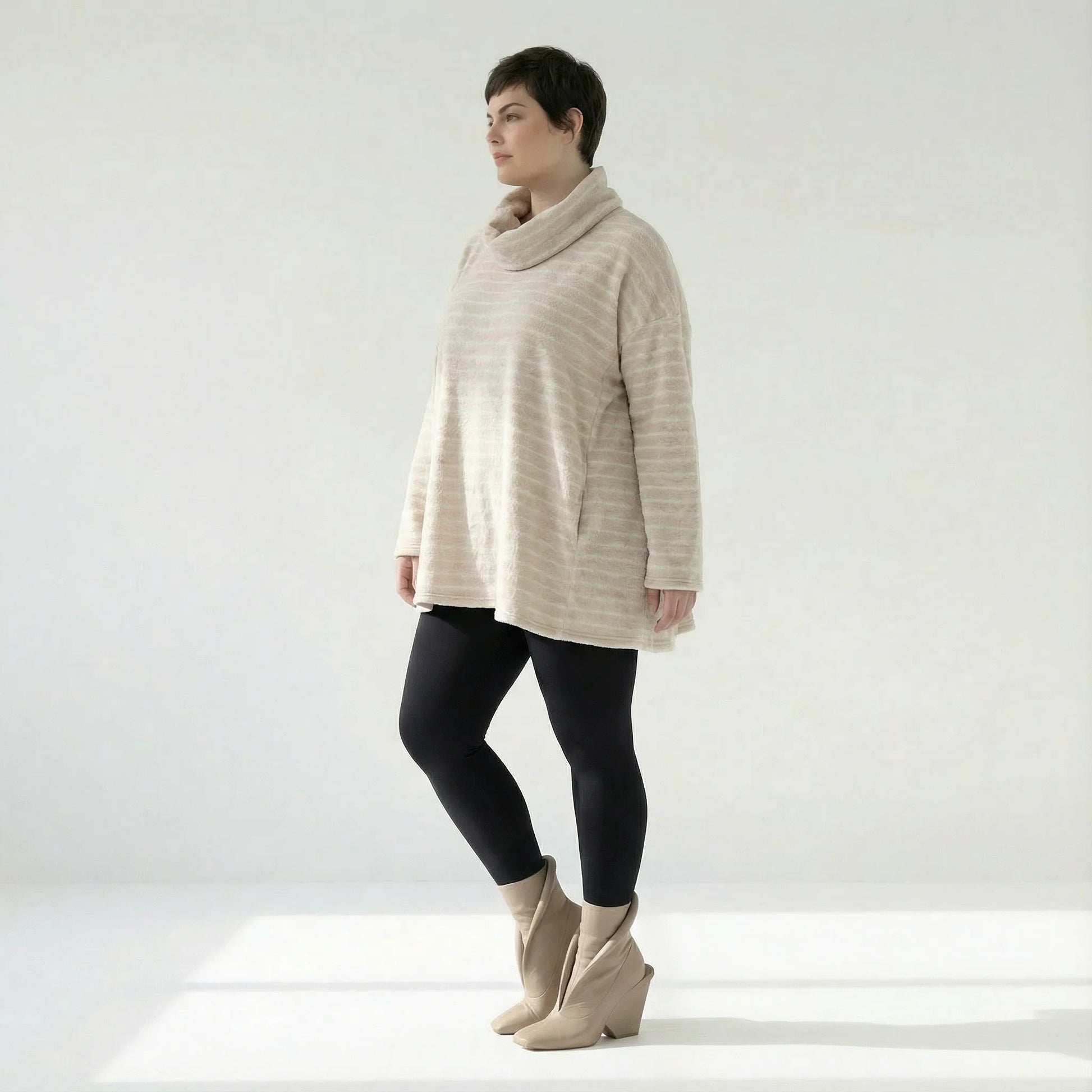  A-Form Bigshirt von AKH Fashion aus Materialmix, 1569.0593R, Beige/Weiß, Streifen, Schick