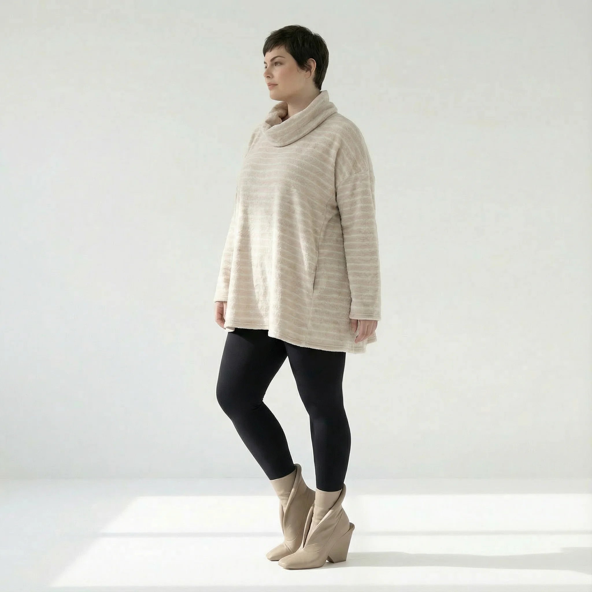  A-Form Bigshirt von AKH Fashion aus Materialmix, 1569.0593R, Beige/Weiß, Streifen, Schick