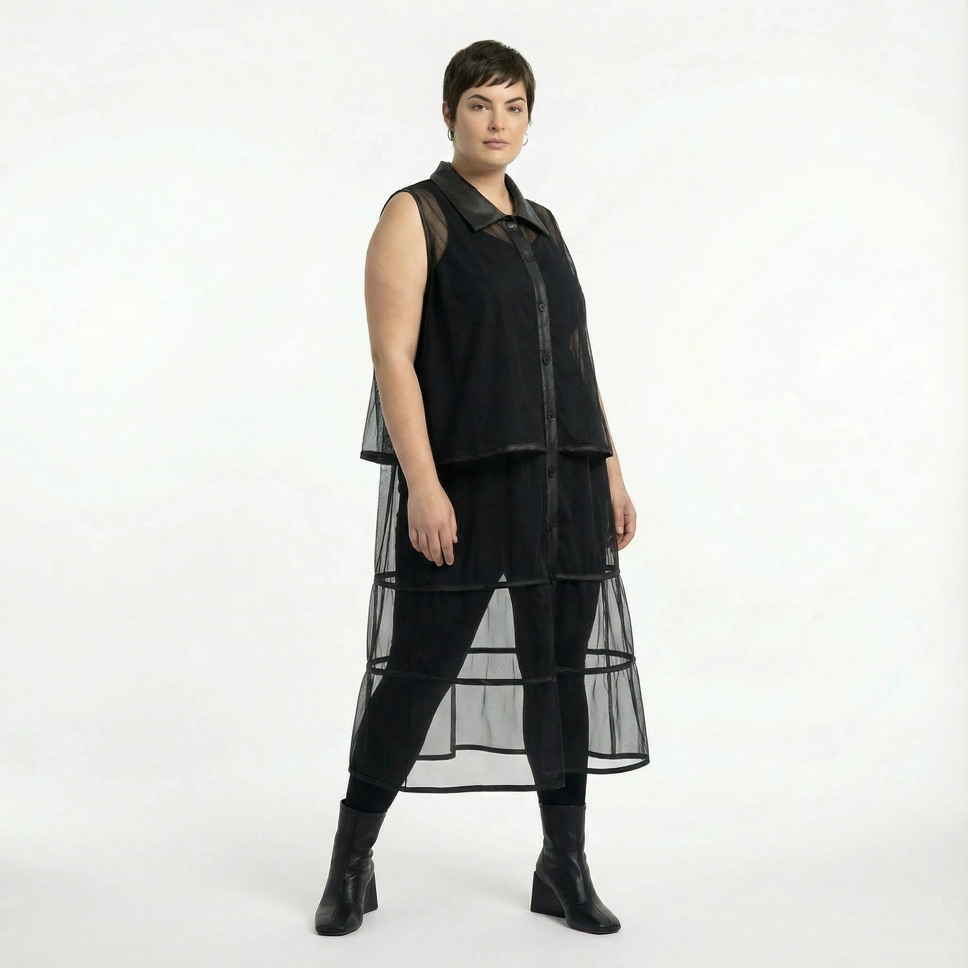  A-Form Weste von AKH Premium aus Materialmix, P1027.7120, Schwarz, Ausgefallen, Zeitlos