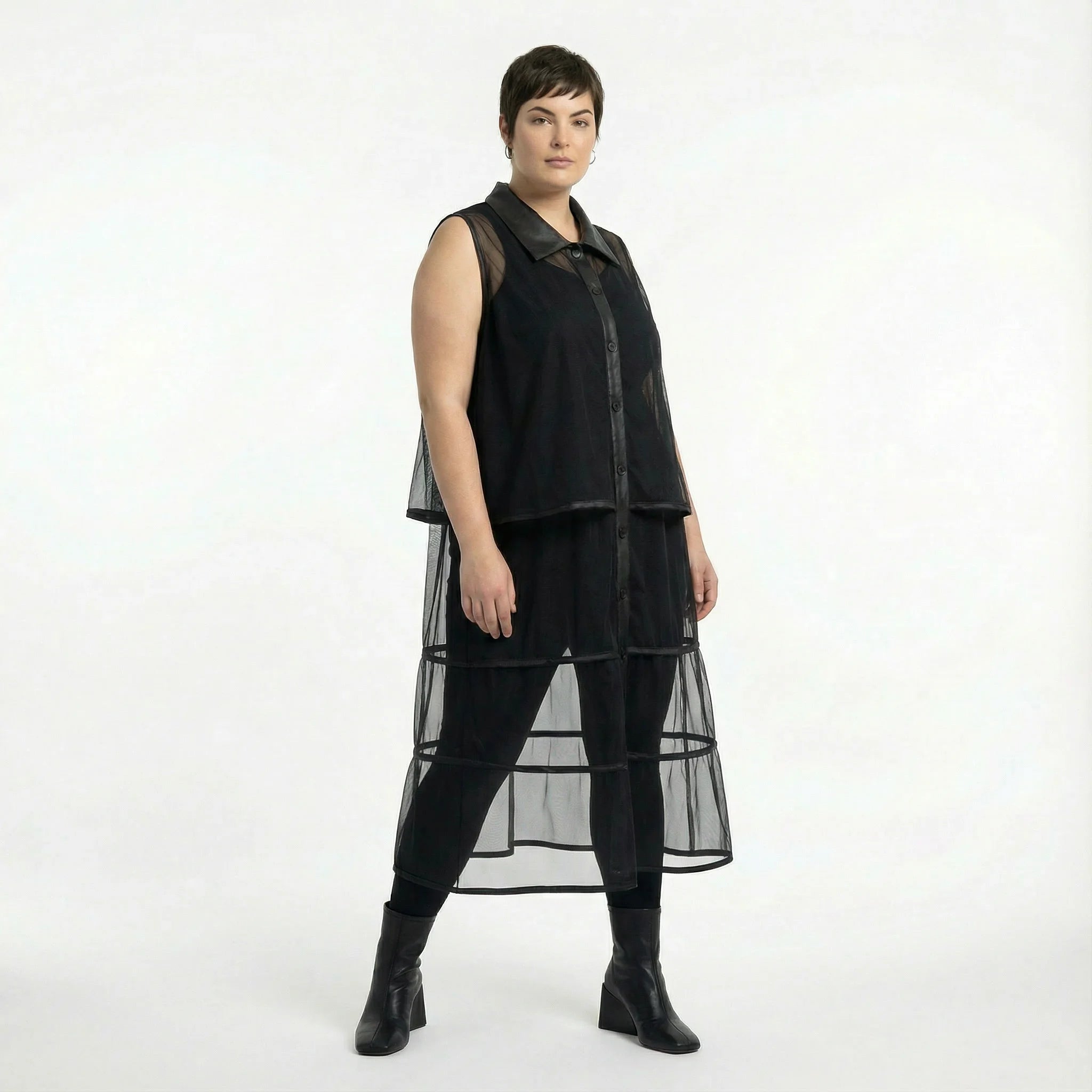  A-Form Weste von AKH Premium aus Materialmix, P1028.7120, Schwarz, Ausgefallen