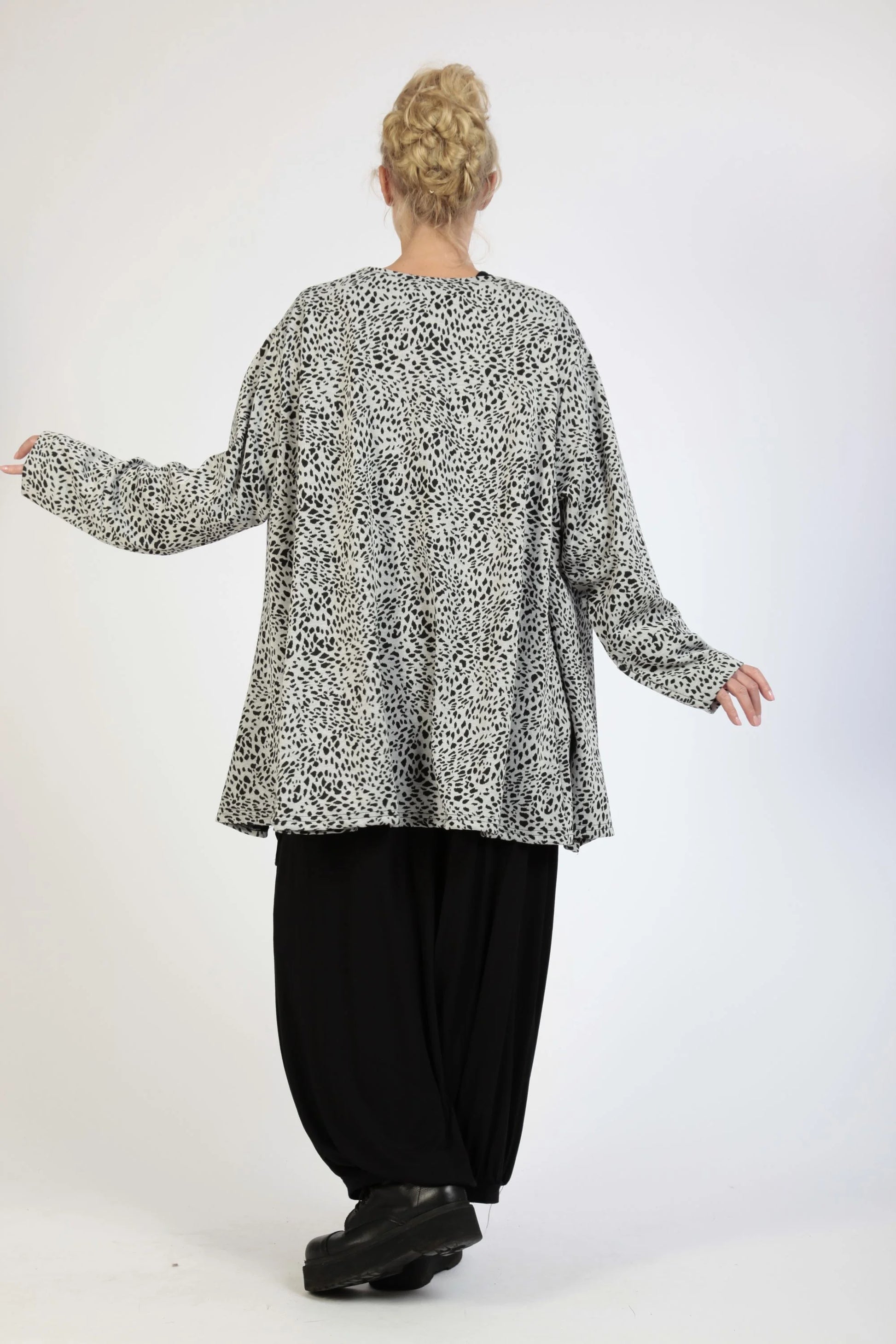  A-Form Shirt in stilvollem Grau mit Leopardenmuster für Chic und Casual im Herbst-Winter