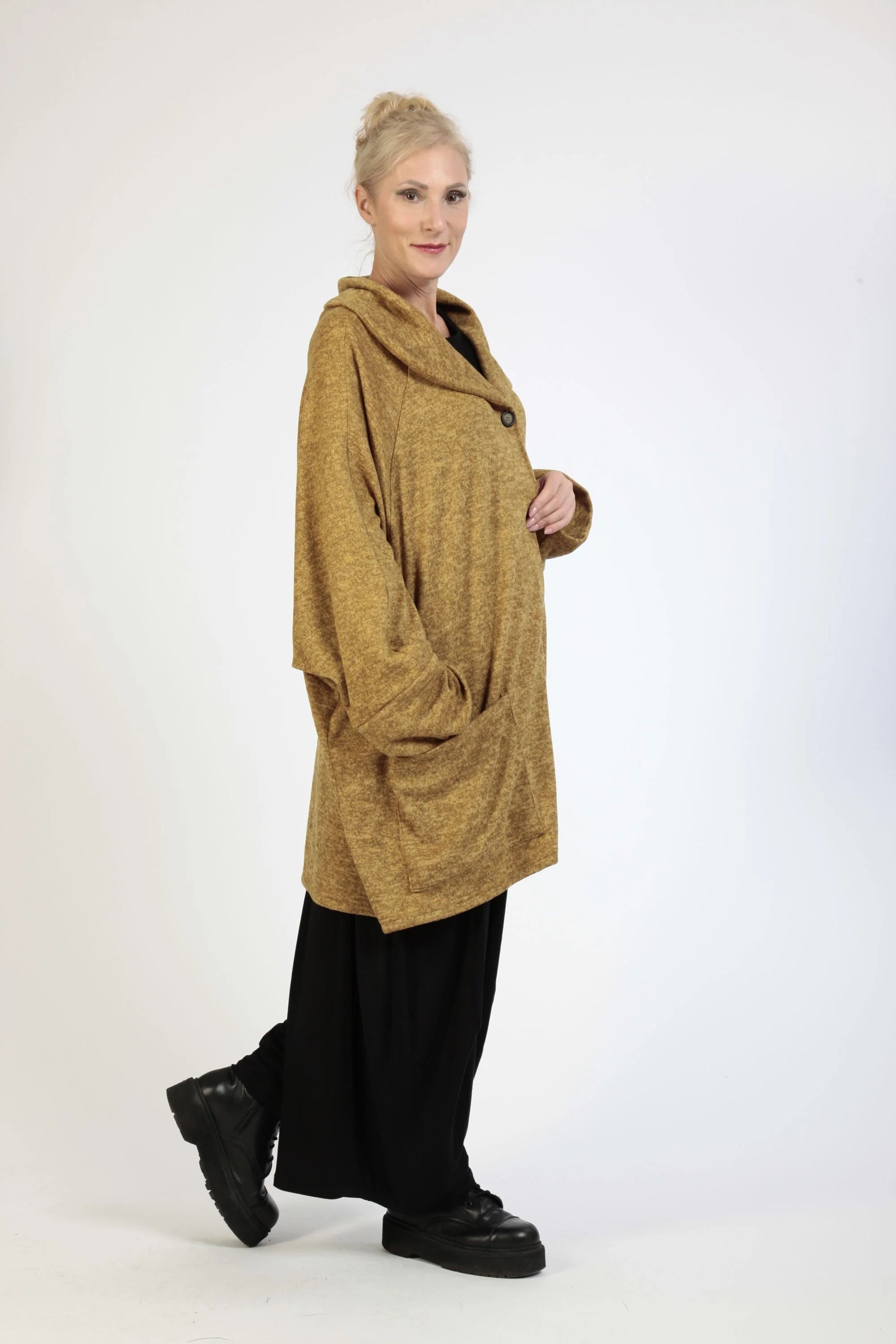  Jacke von AKH Fashion aus Polyester in kastiger Form, 1179.01845, Senf, Meliert, Schick