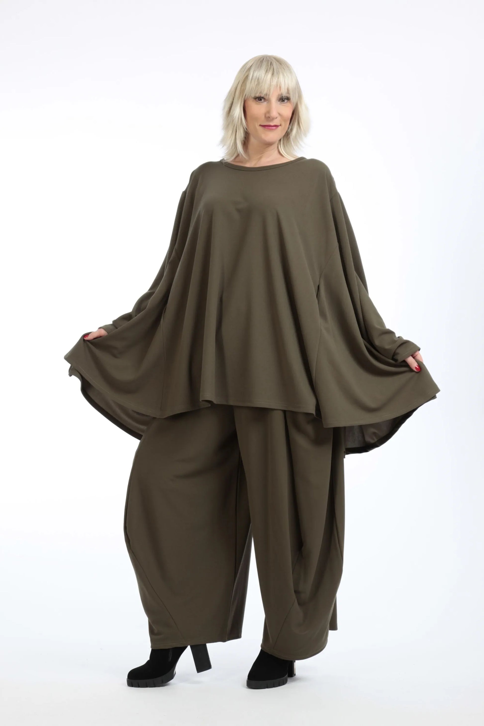  A-Form Bigshirt von AKH Fashion aus Materialmix, 1202.00593, Olive, Unifarben, Ausgefallen