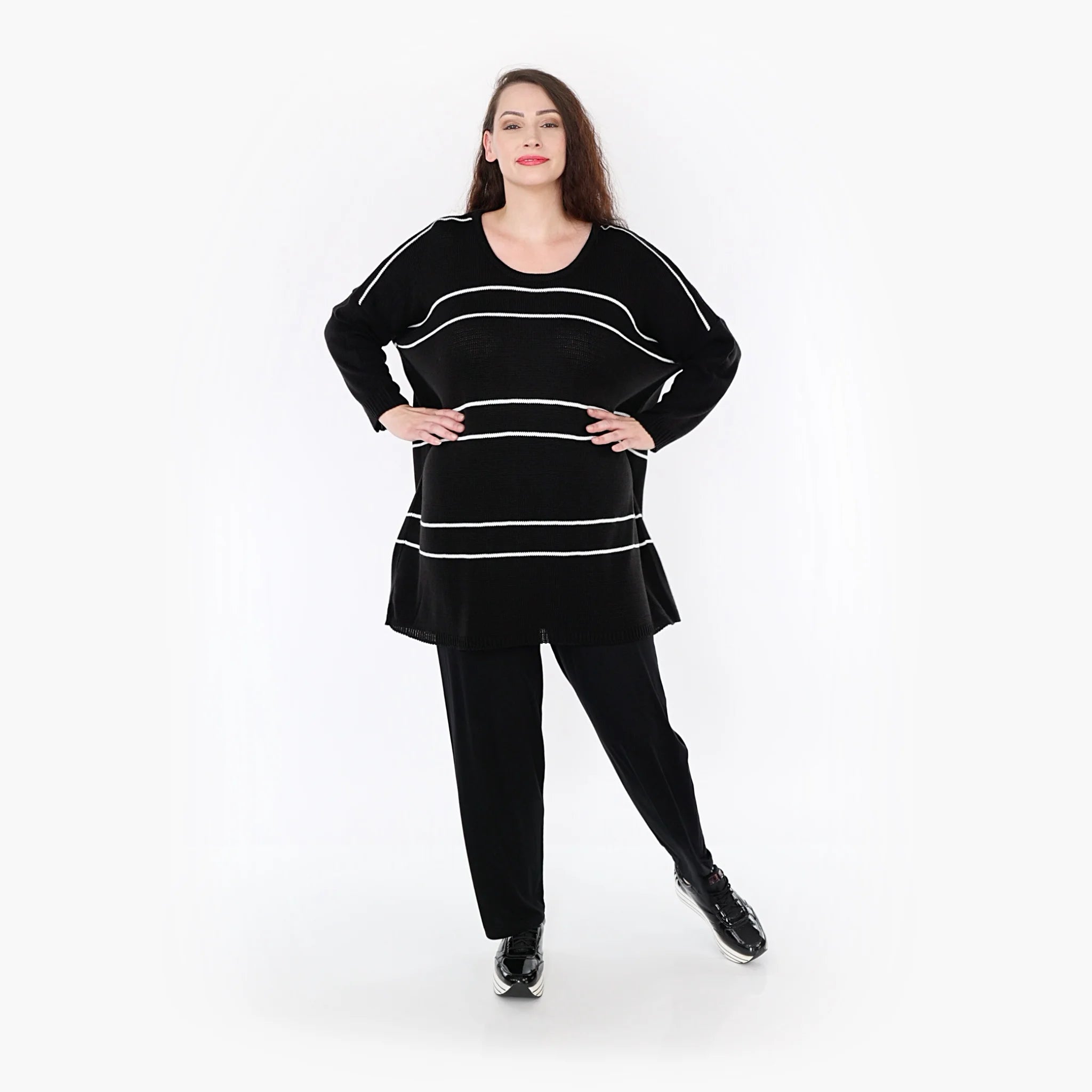  AKH Fashion Bigshirt in gerader Form, aus Baumwolle, 1343.02339, Schwarz-Weiß, Schick