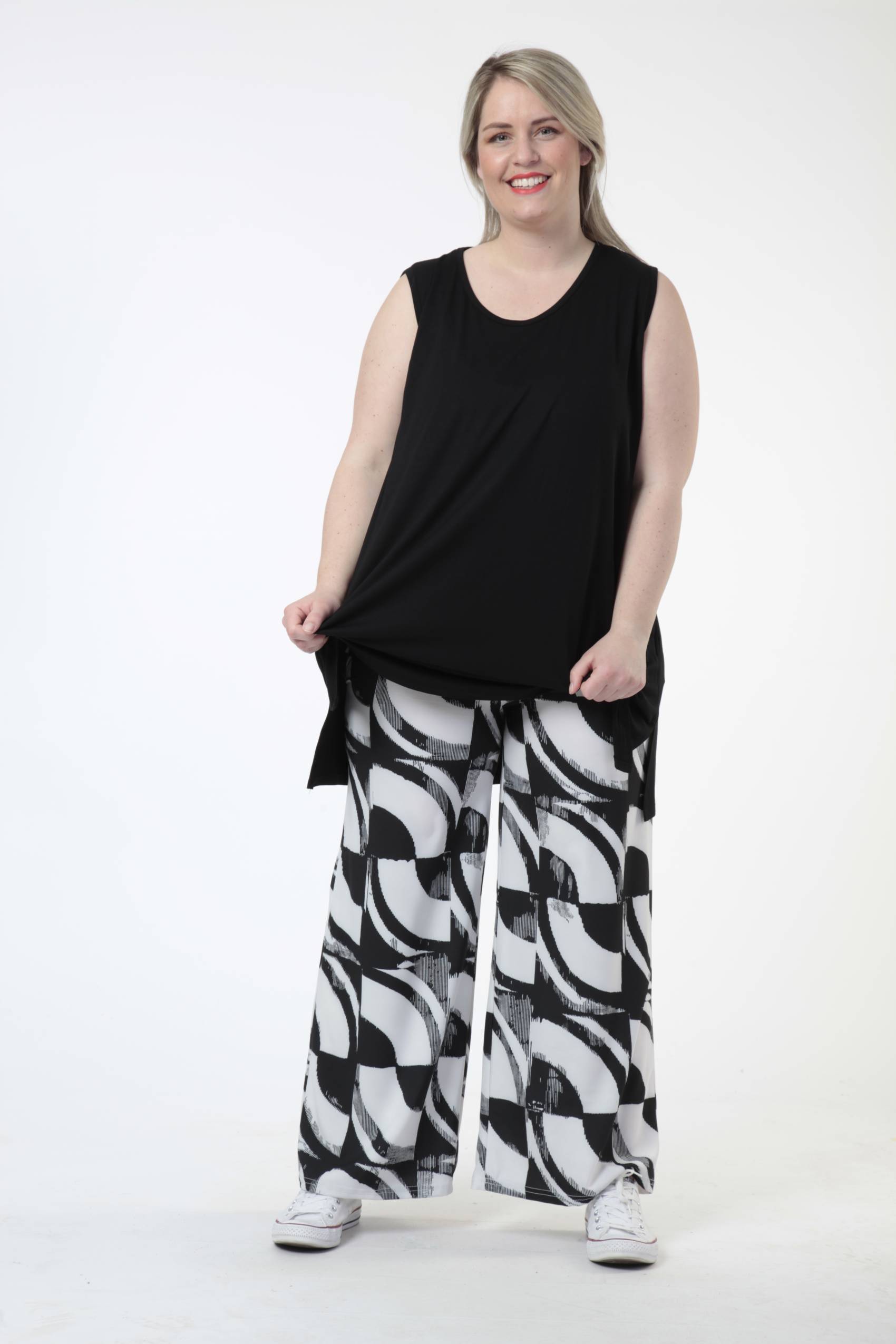  AKH Fashion Hose in gerader Form, aus Polyester, 0621.01529, Schwarz-Wollweiß, Streifen