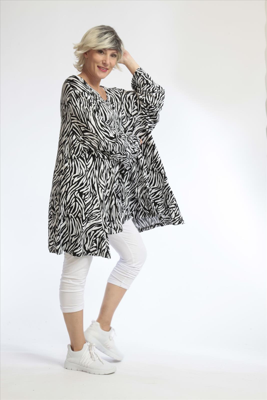  A-Form Bigshirt von AKH Fashion aus Viskose, 1021.00593, Schwarz-Weiß, Zebra, Schick, Modern