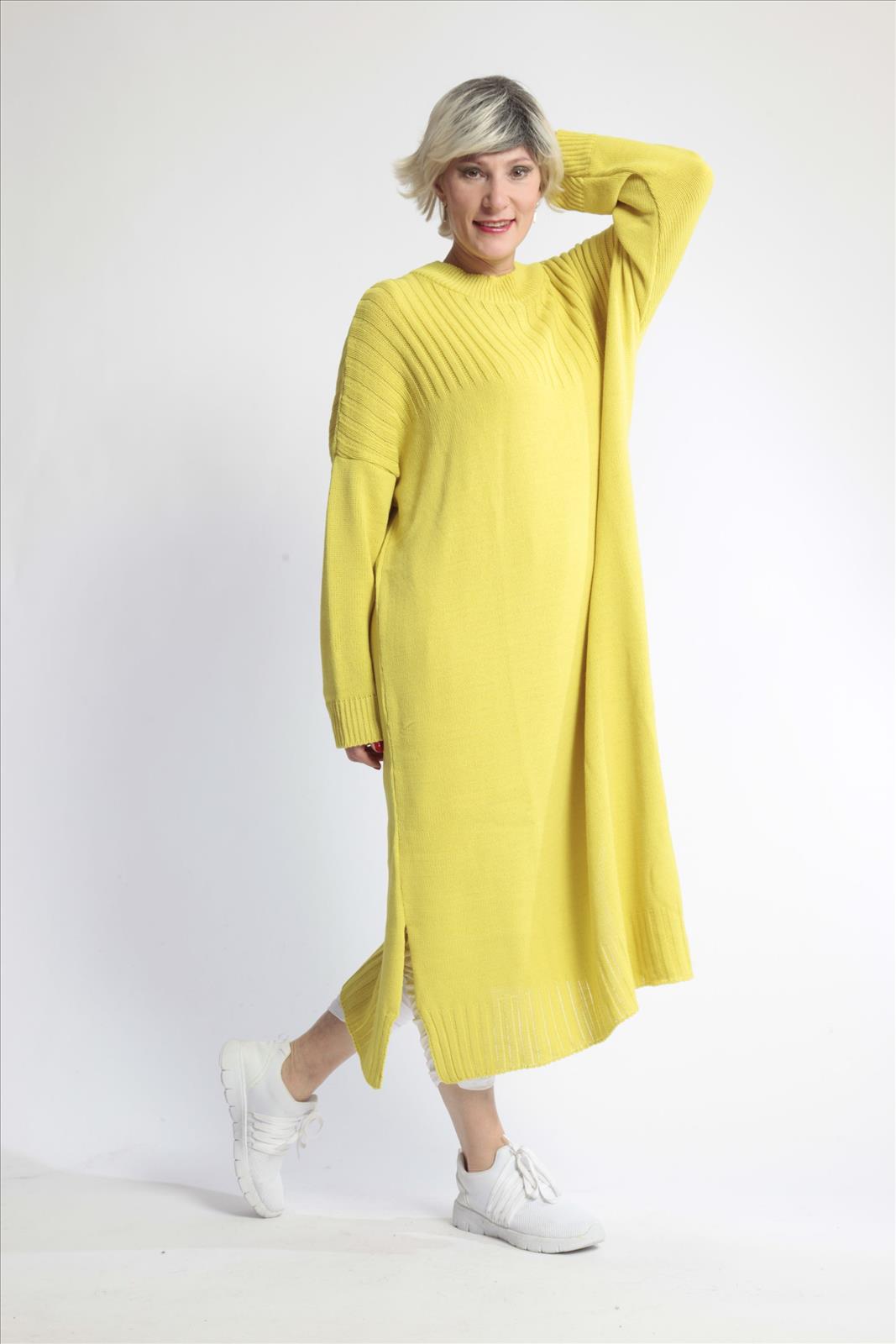  Lässiges Plus Size Kleid in frischem Kiwi-Ton mit weicher Strickqualität und long Sleeve