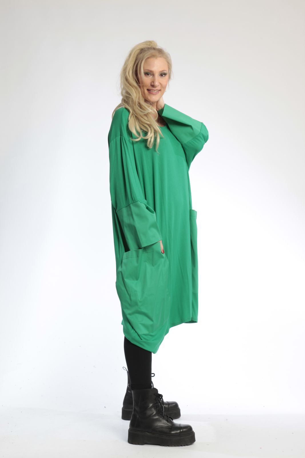  Bigshirt von AKH Fashion aus Viskose in gerader Form, 0802.06600, Grün, Unifarben, Schick