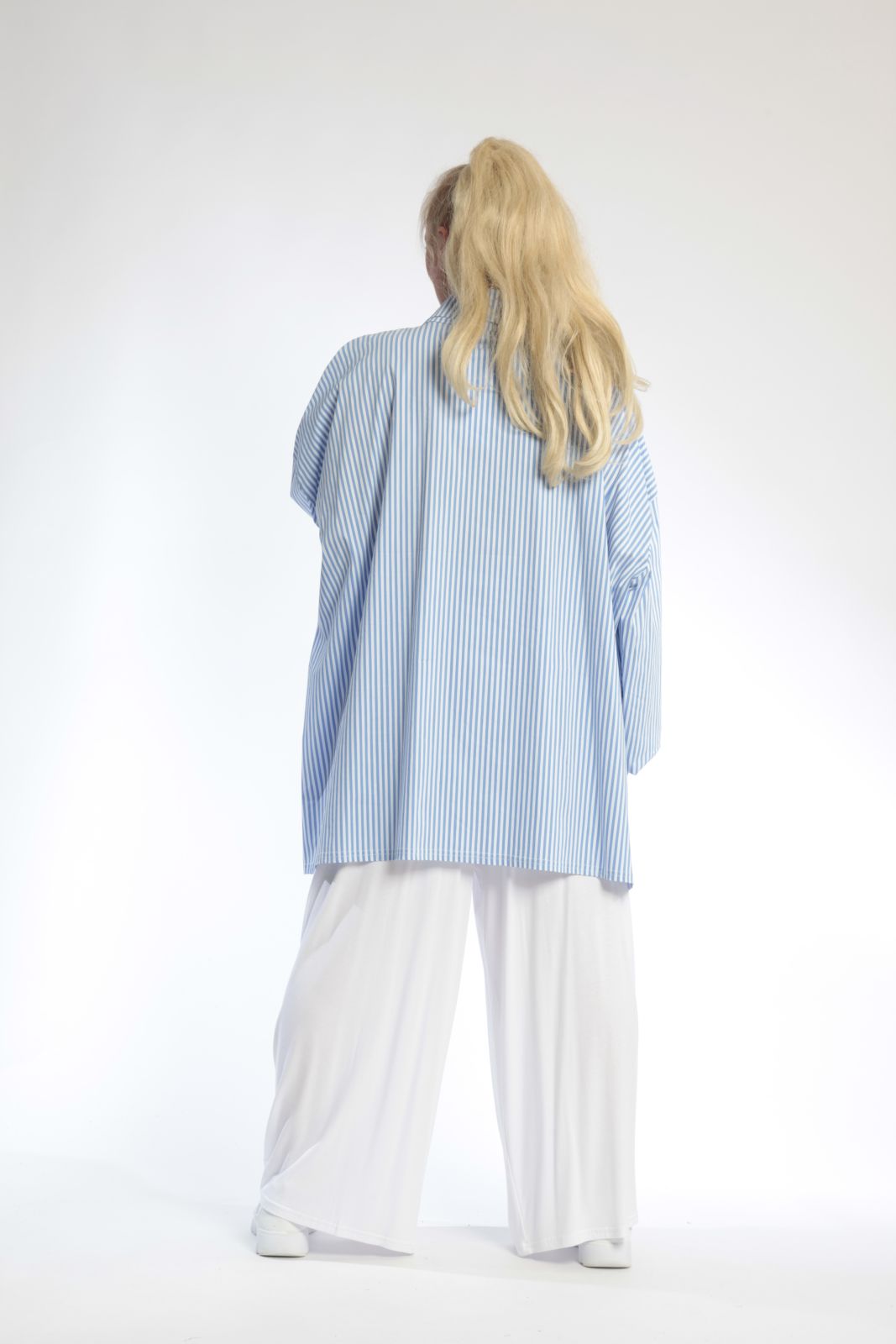  Bluse von AKH Fashion aus Baumwolle in kastiger Form, 0688.01880, Blau-Weiß, Ausgefallen