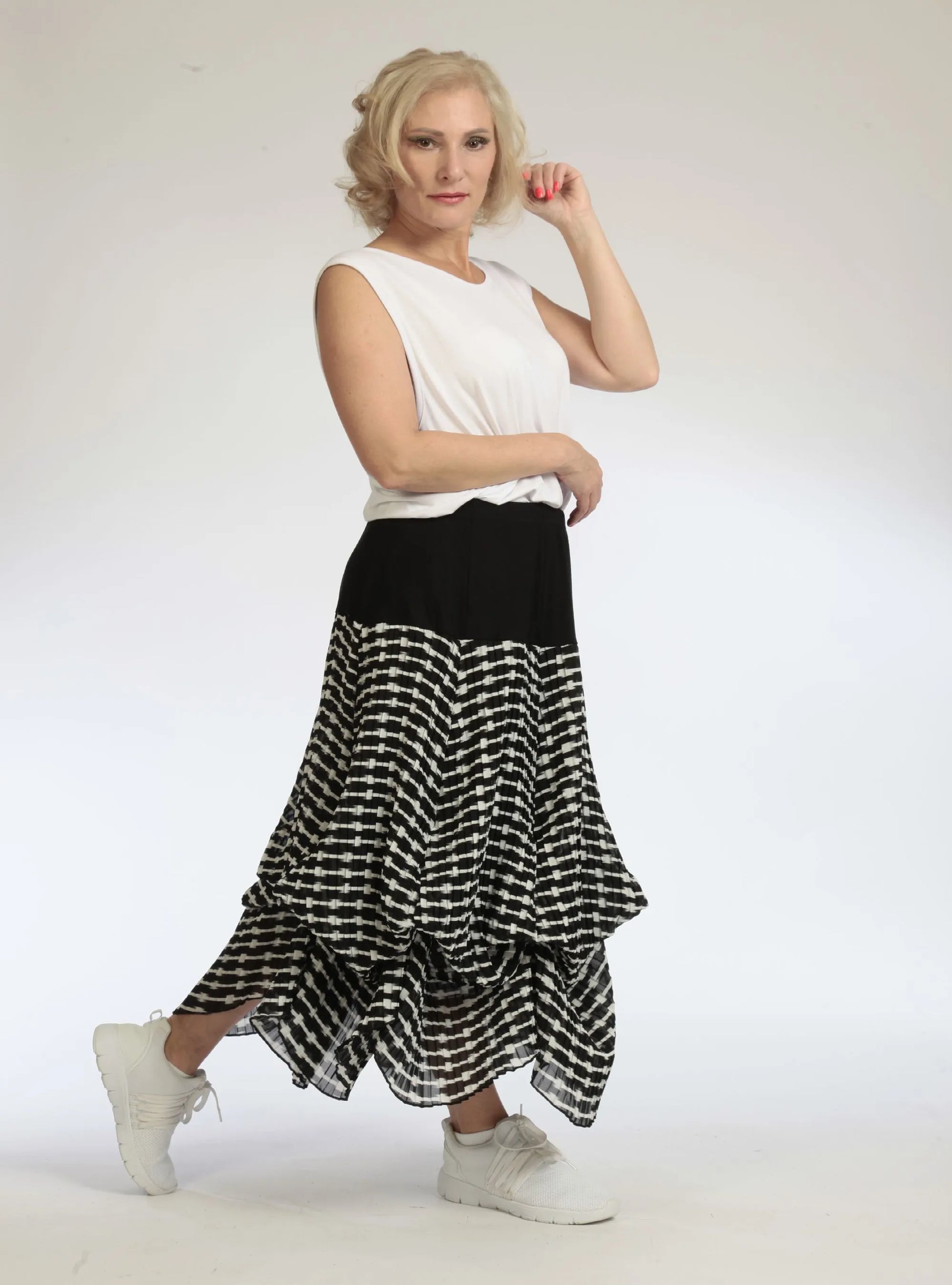  Schicker Plus Size Ballonrock im Plissee-Design mit elastischem Bund und trendigem Schwarz-Weiß-Muster