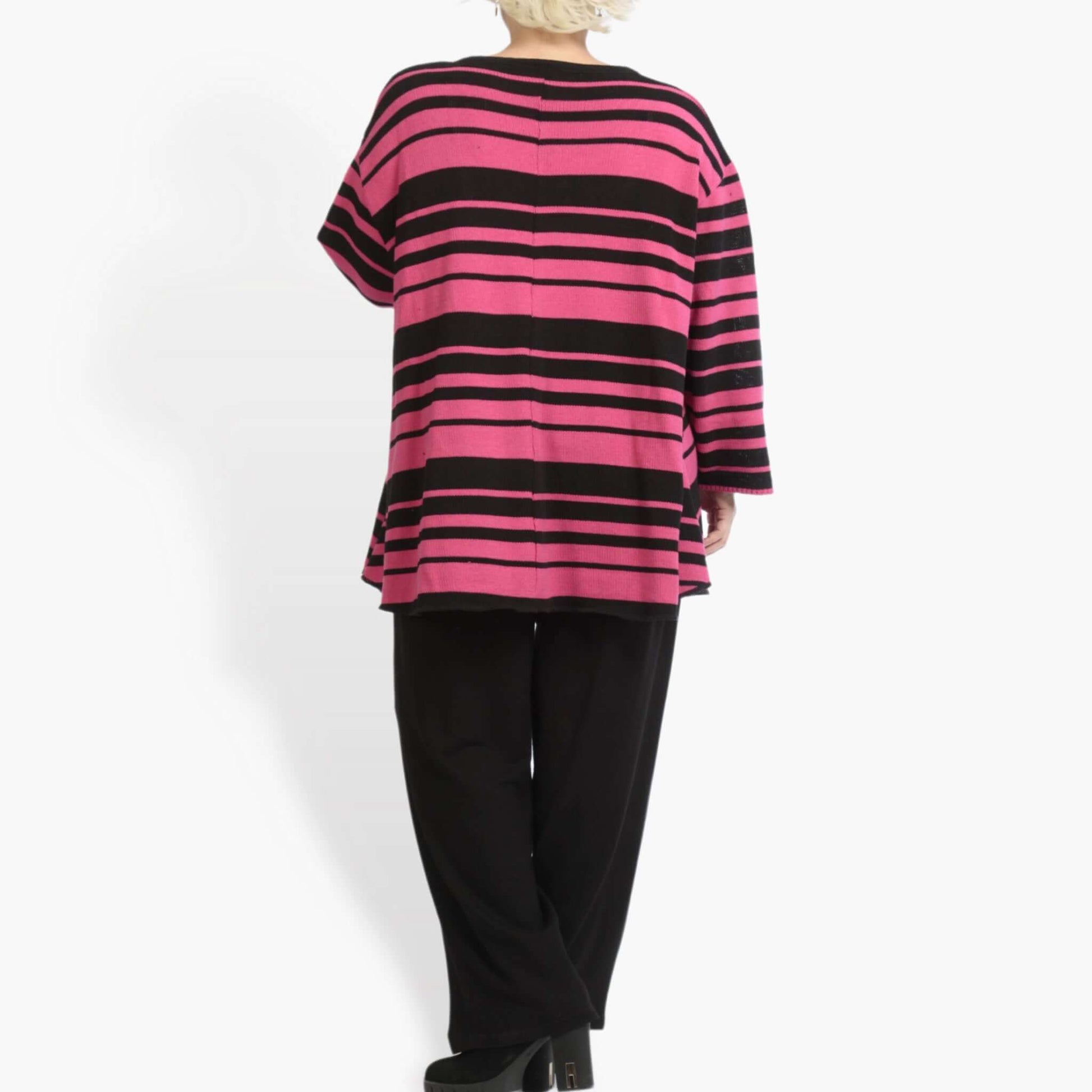  Pullover von AKH Fashion aus Baumwolle in Glocken-Form, 0878.01892, Schwarz-Pink, Schick