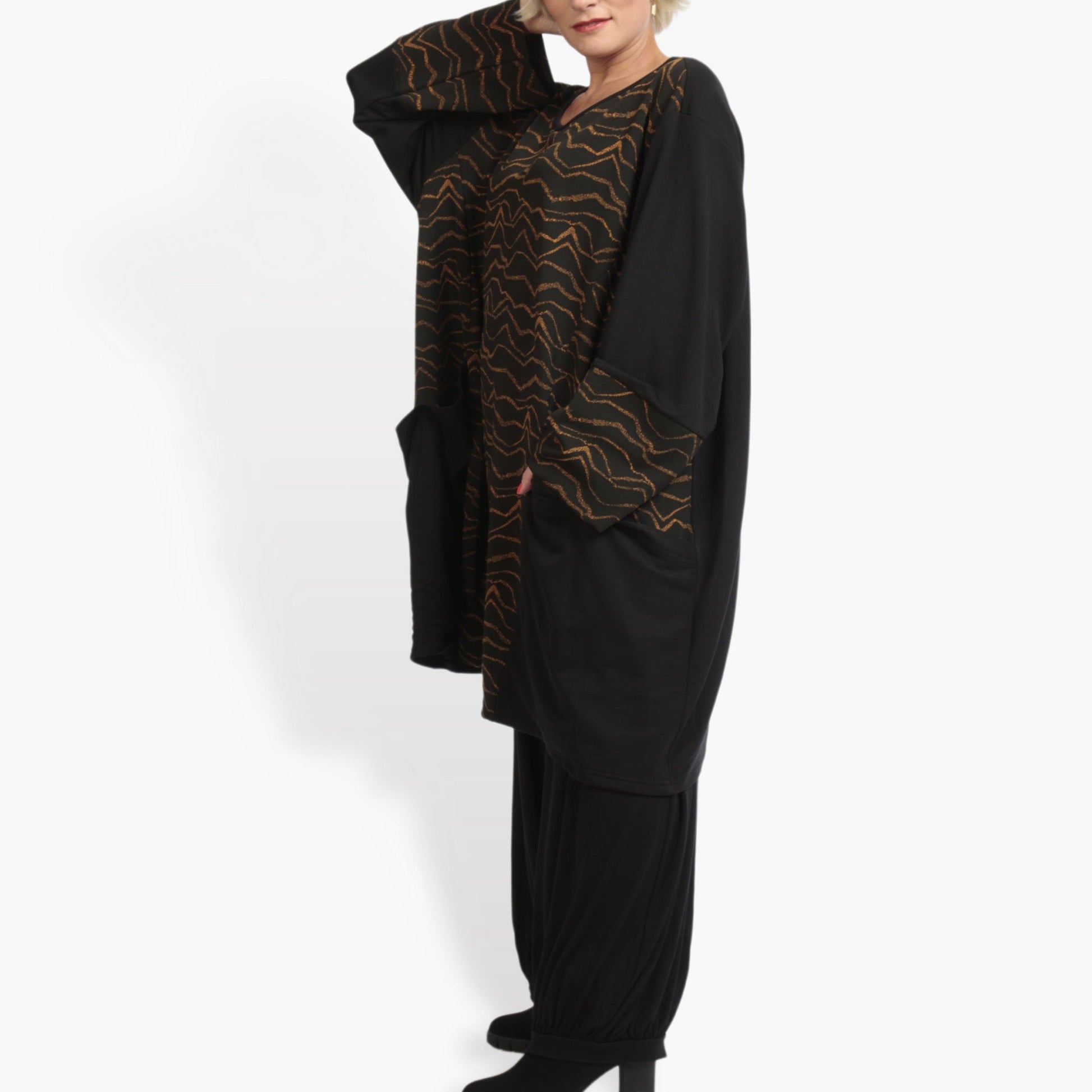  Bigshirt von AKH Fashion aus Viskose in gerader Form, 0932.06660, Schwarz-Cognac, Ausgefallen