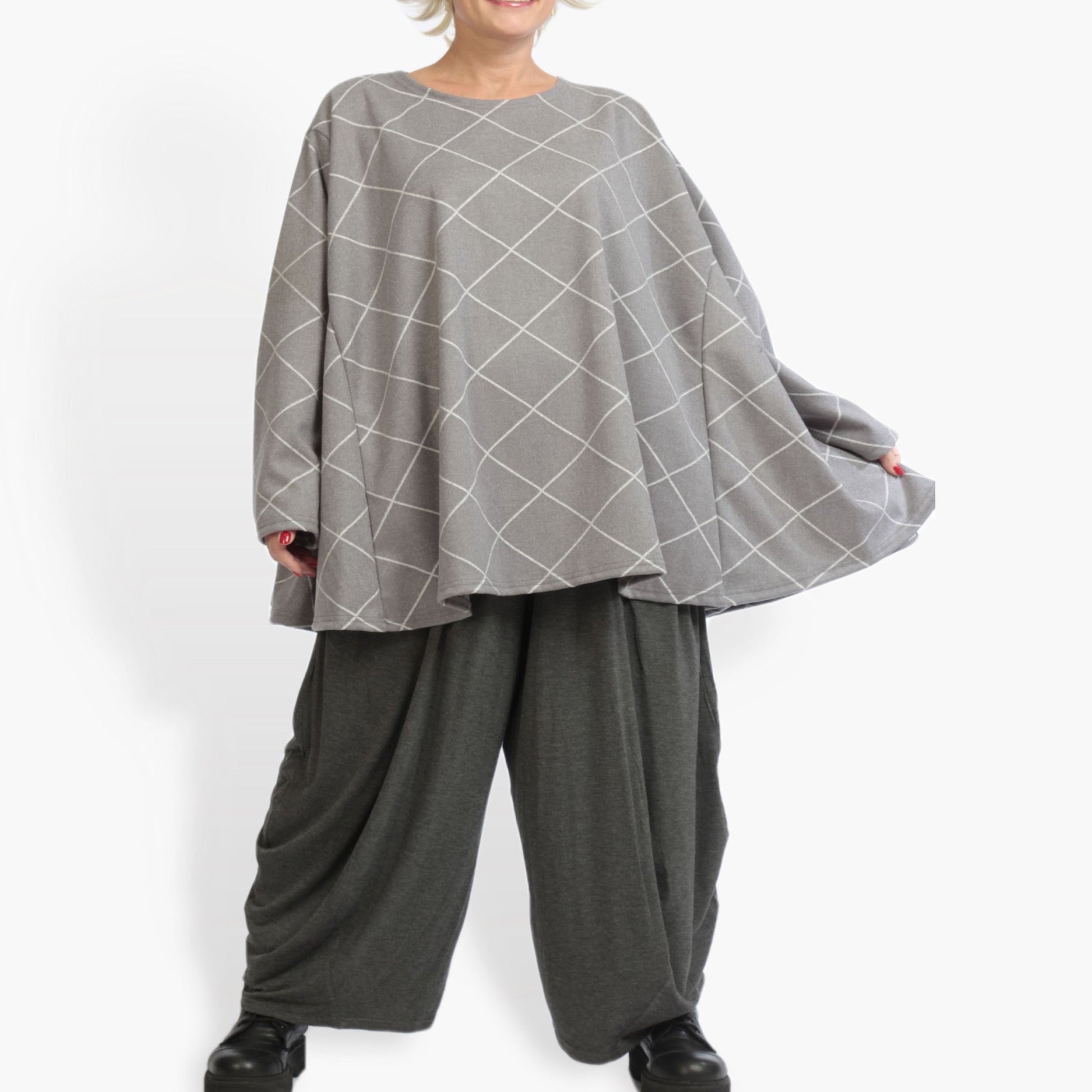  A-Form Bigshirt von AKH Fashion aus Materialmix, 0943.00593, Grau, Kariert, Schick, Modern