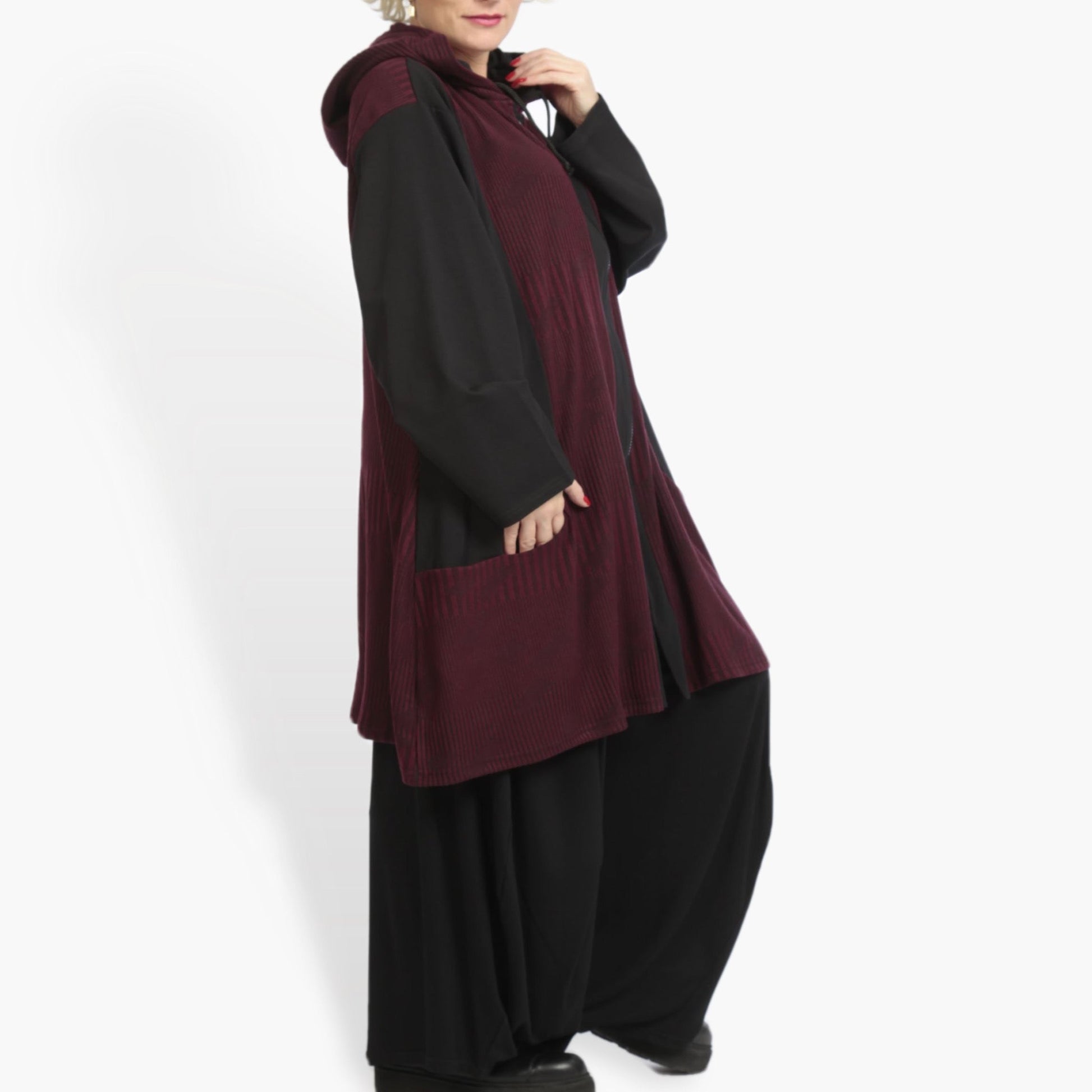  A-Form Jacke von AKH Fashion aus Materialmix, 0951.06665, Weinrot-Schwarz, Schick, Modern